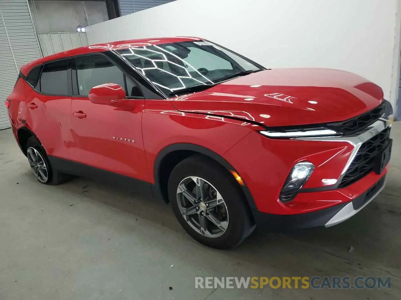 4 Photograph of a damaged car 3GNKBHR40PS213886 CHEVROLET BLAZER 2023