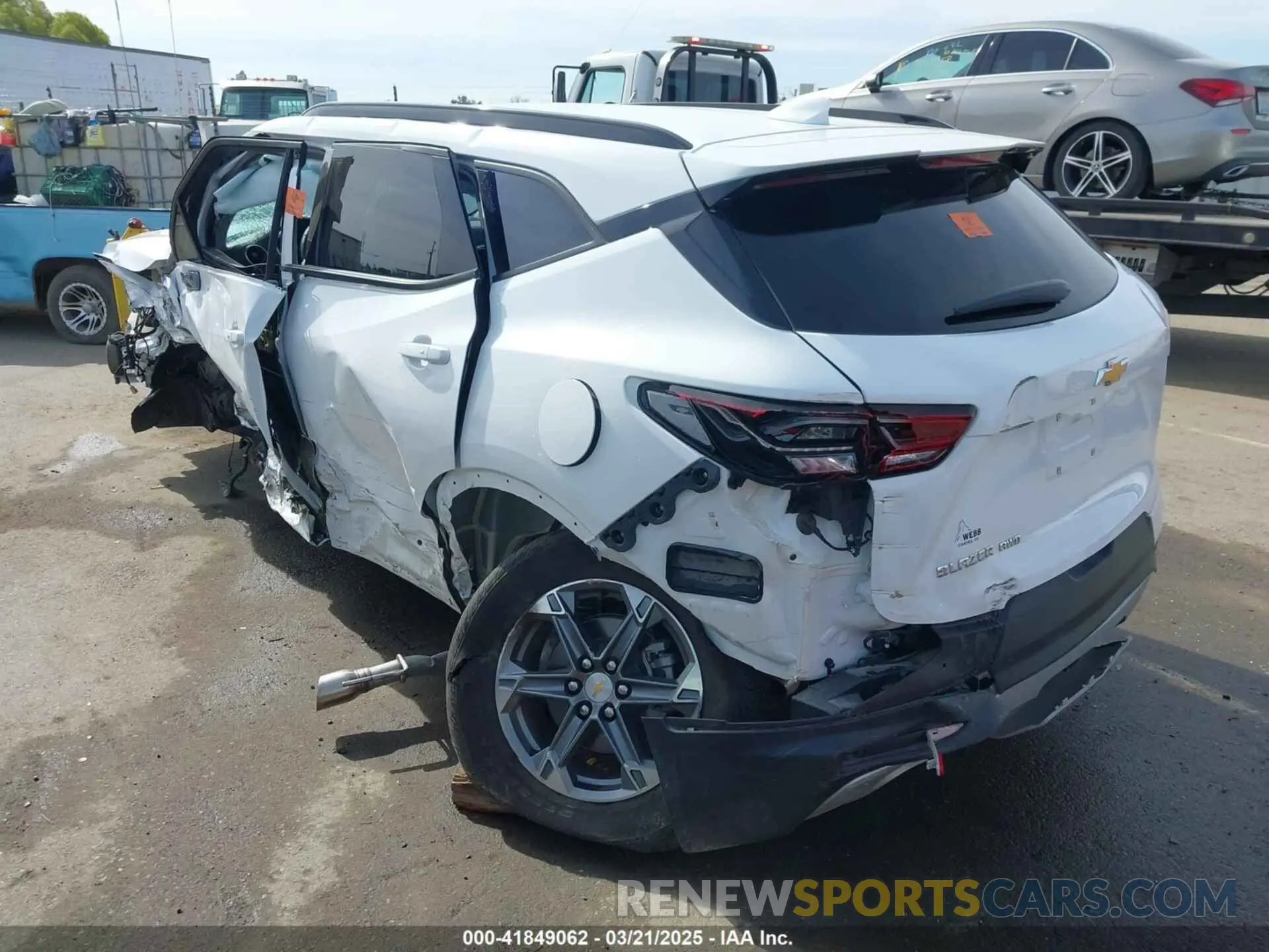 3 Photograph of a damaged car 3GNKBHR40PS223544 CHEVROLET BLAZER 2023