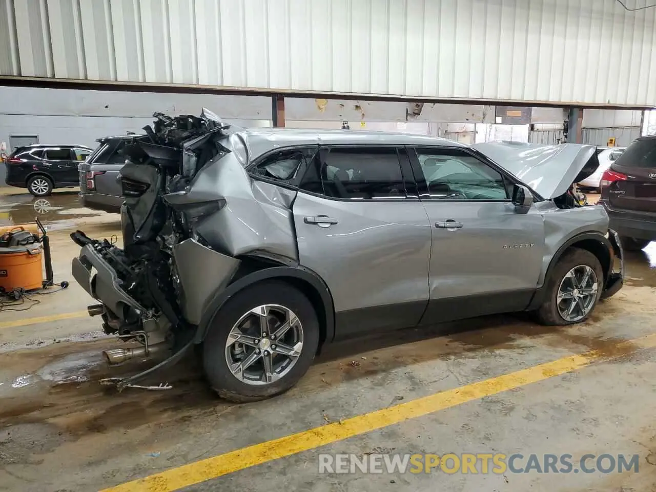 3 Photograph of a damaged car 3GNKBHR40PS231644 CHEVROLET BLAZER 2023