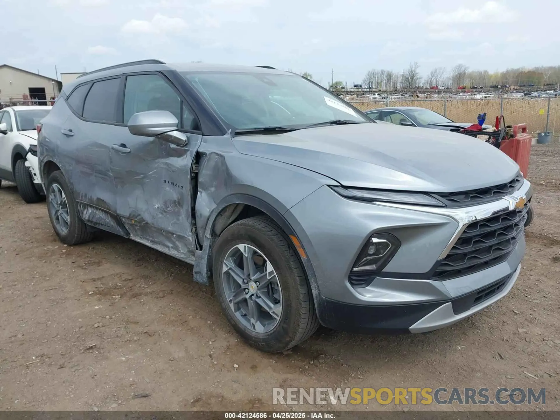 1 Photograph of a damaged car 3GNKBHR40PS235497 CHEVROLET BLAZER 2023