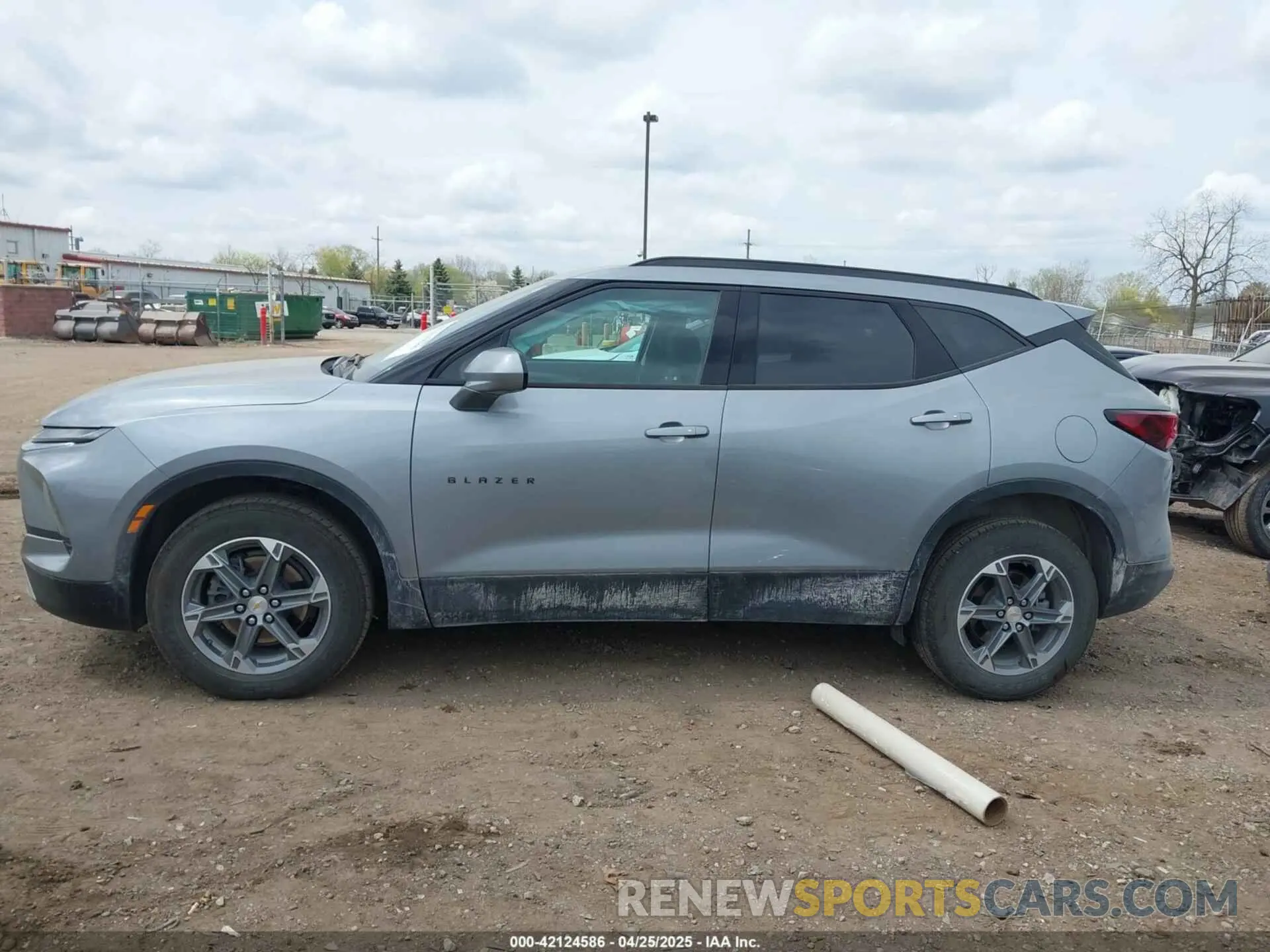 15 Photograph of a damaged car 3GNKBHR40PS235497 CHEVROLET BLAZER 2023