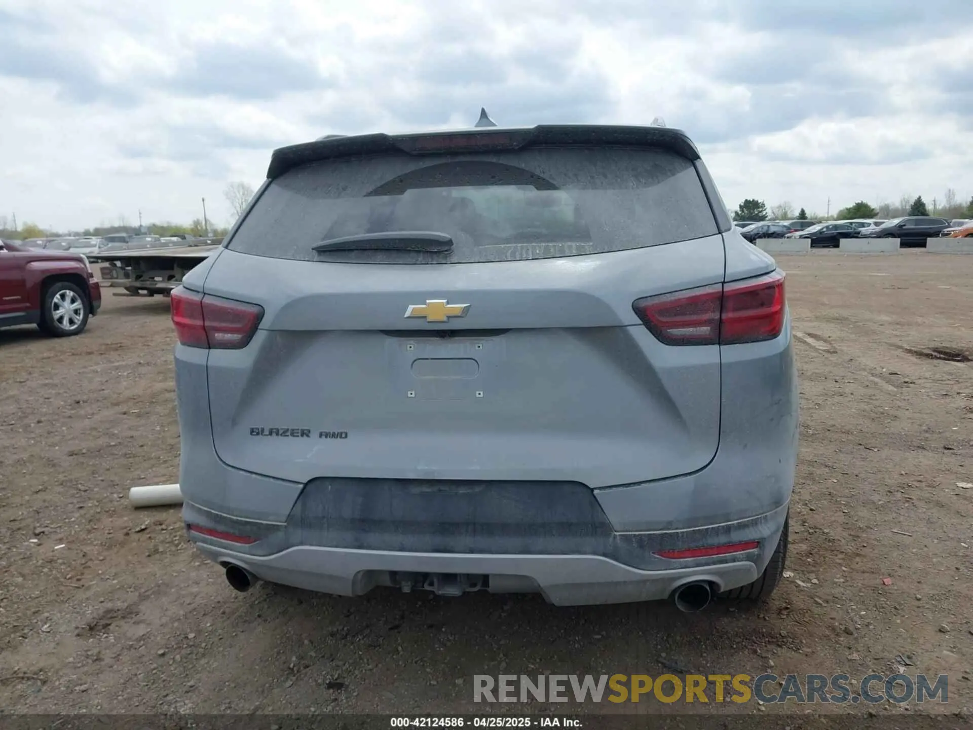 17 Photograph of a damaged car 3GNKBHR40PS235497 CHEVROLET BLAZER 2023