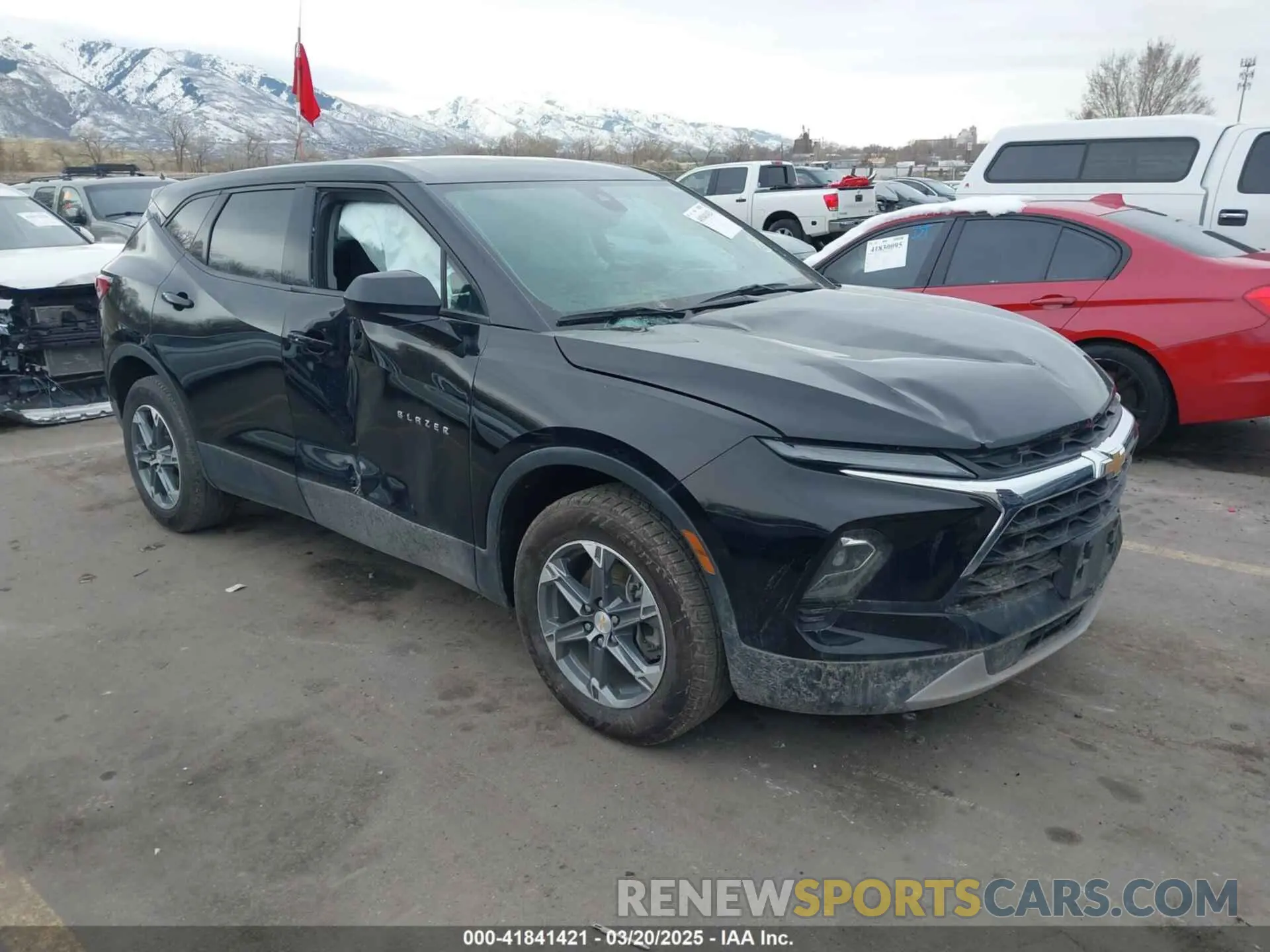 1 Photograph of a damaged car 3GNKBHR44PS183209 CHEVROLET BLAZER 2023