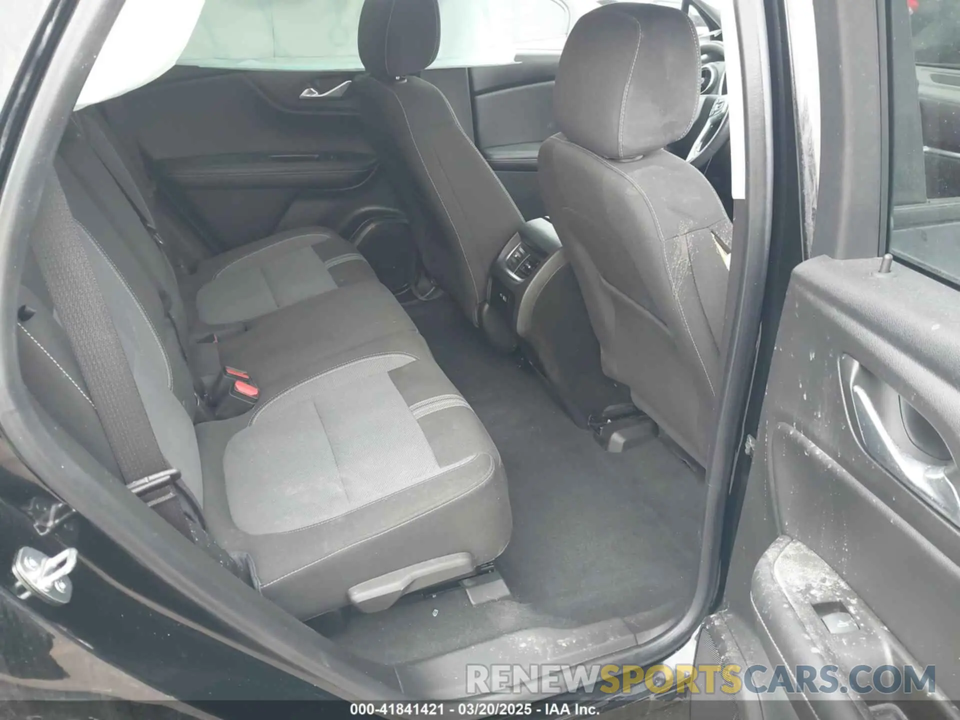8 Photograph of a damaged car 3GNKBHR44PS183209 CHEVROLET BLAZER 2023