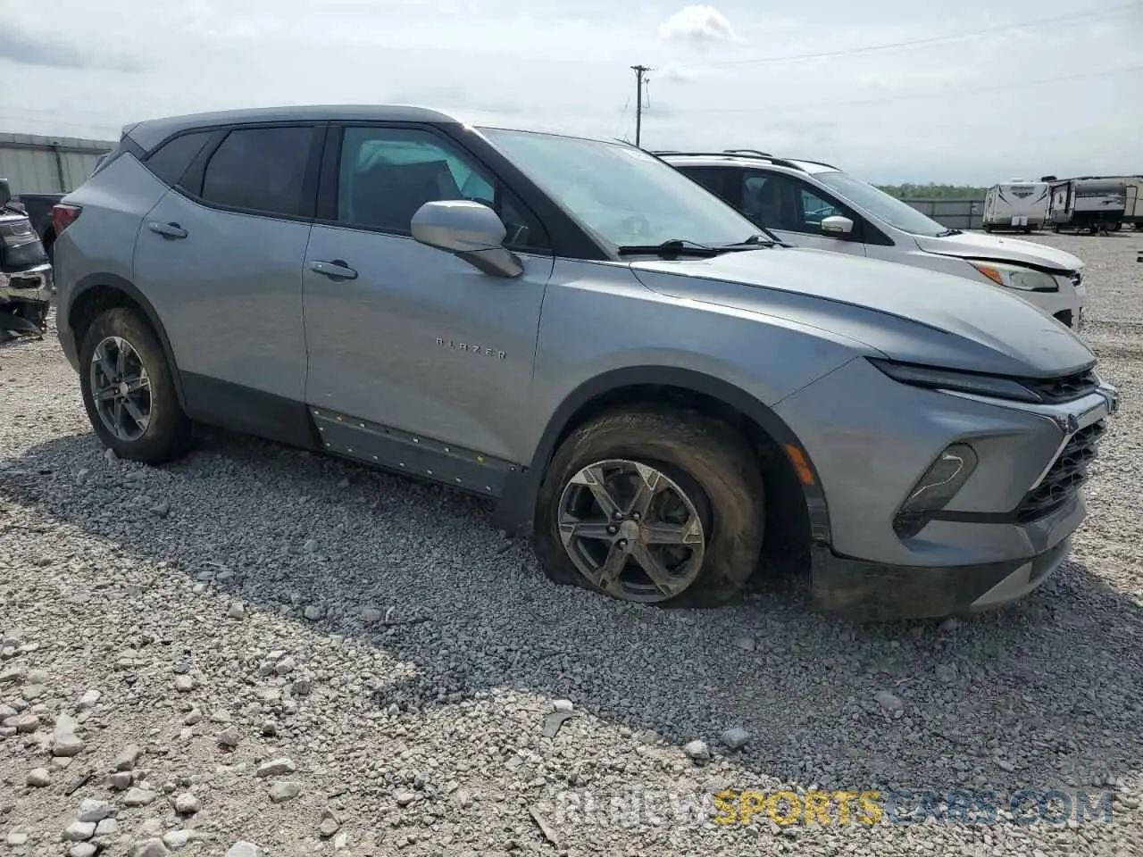 4 Photograph of a damaged car 3GNKBHR45PS160277 CHEVROLET BLAZER 2023