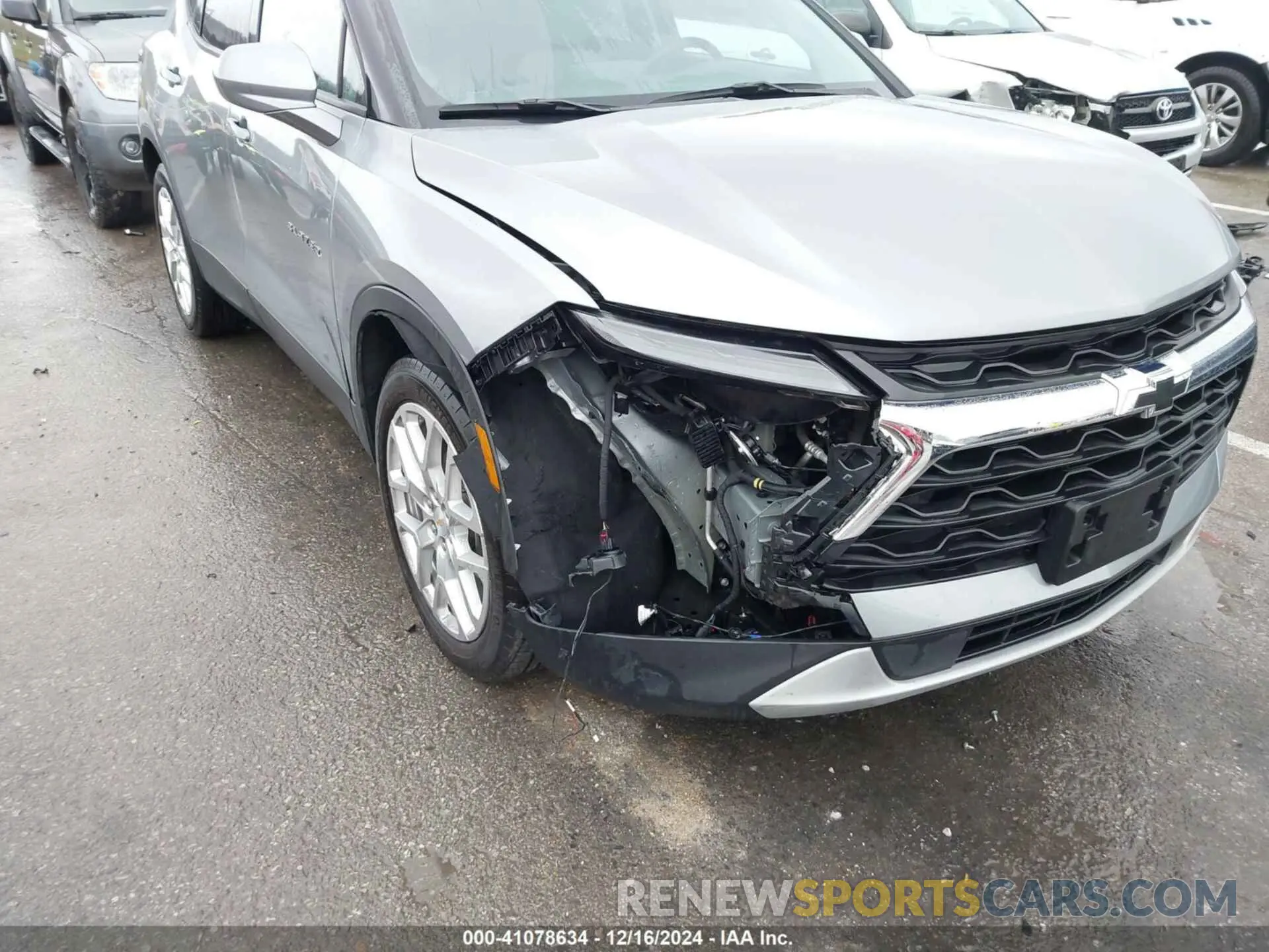6 Photograph of a damaged car 3GNKBHR48PS137043 CHEVROLET BLAZER 2023