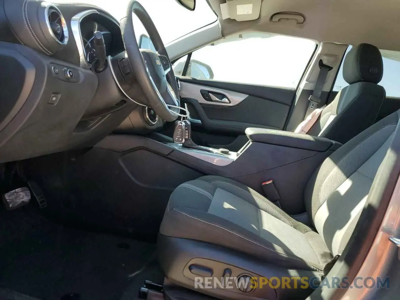 7 Photograph of a damaged car 3GNKBHR4XPS206458 CHEVROLET BLAZER 2023