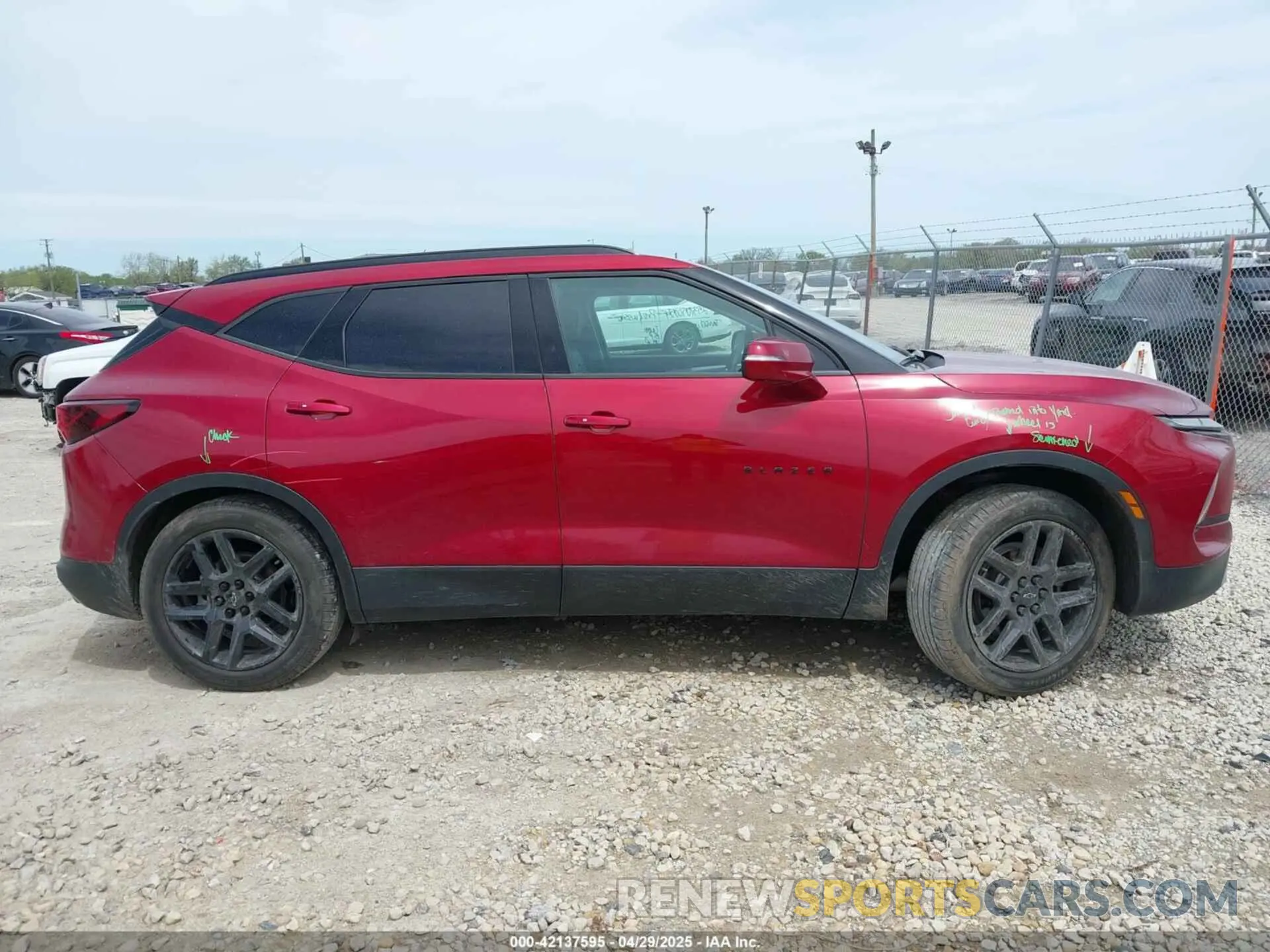 13 Photograph of a damaged car 3GNKBJRSXPS147109 CHEVROLET BLAZER 2023