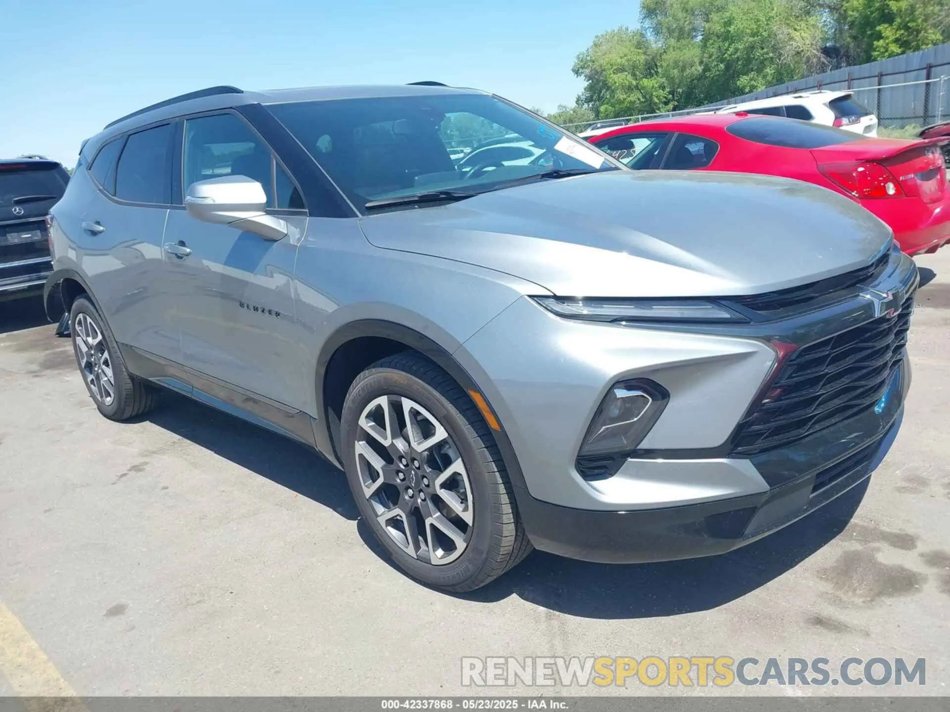 1 Photograph of a damaged car 3GNKBKRS0PS227668 CHEVROLET BLAZER 2023