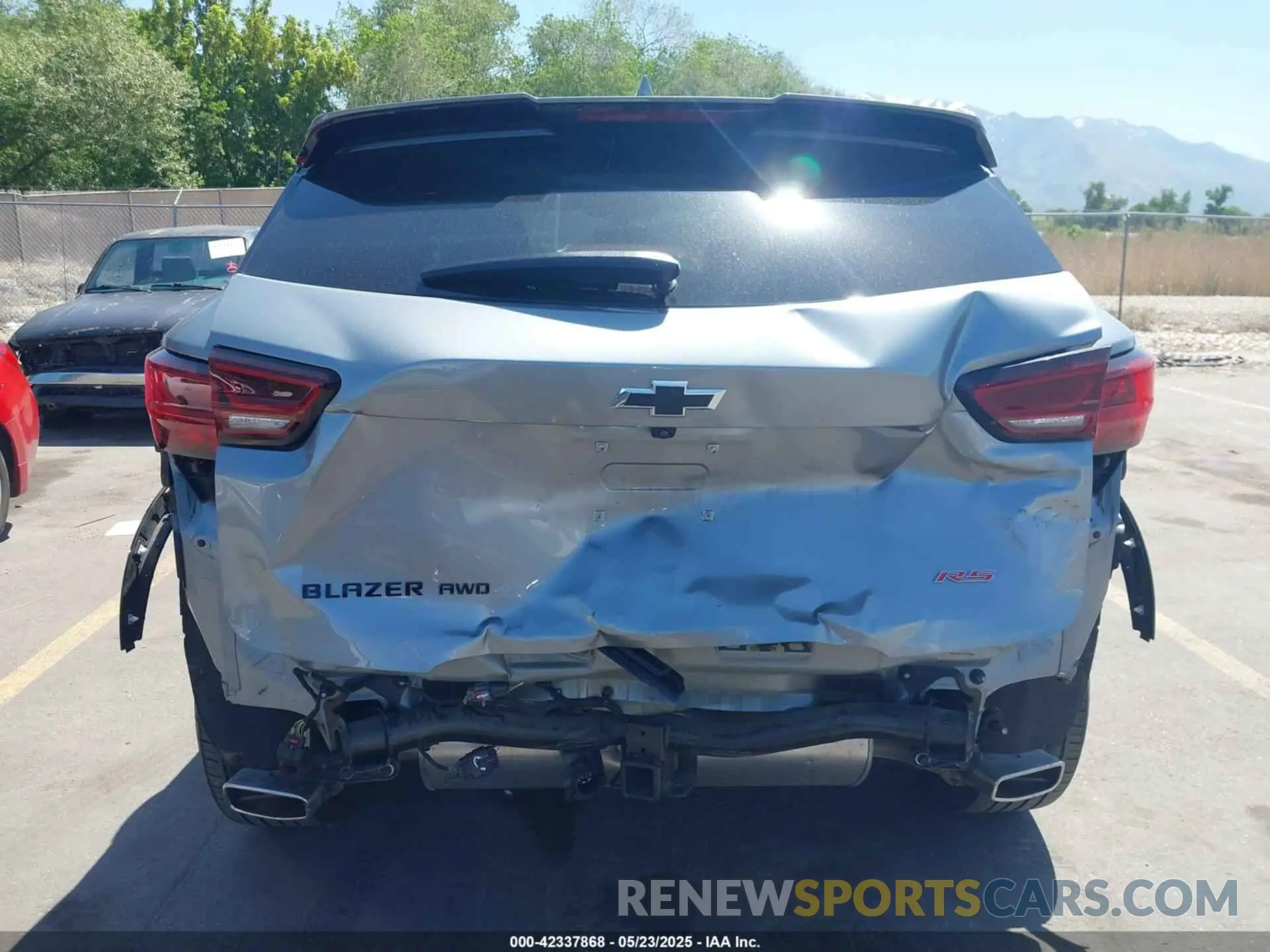 17 Photograph of a damaged car 3GNKBKRS0PS227668 CHEVROLET BLAZER 2023