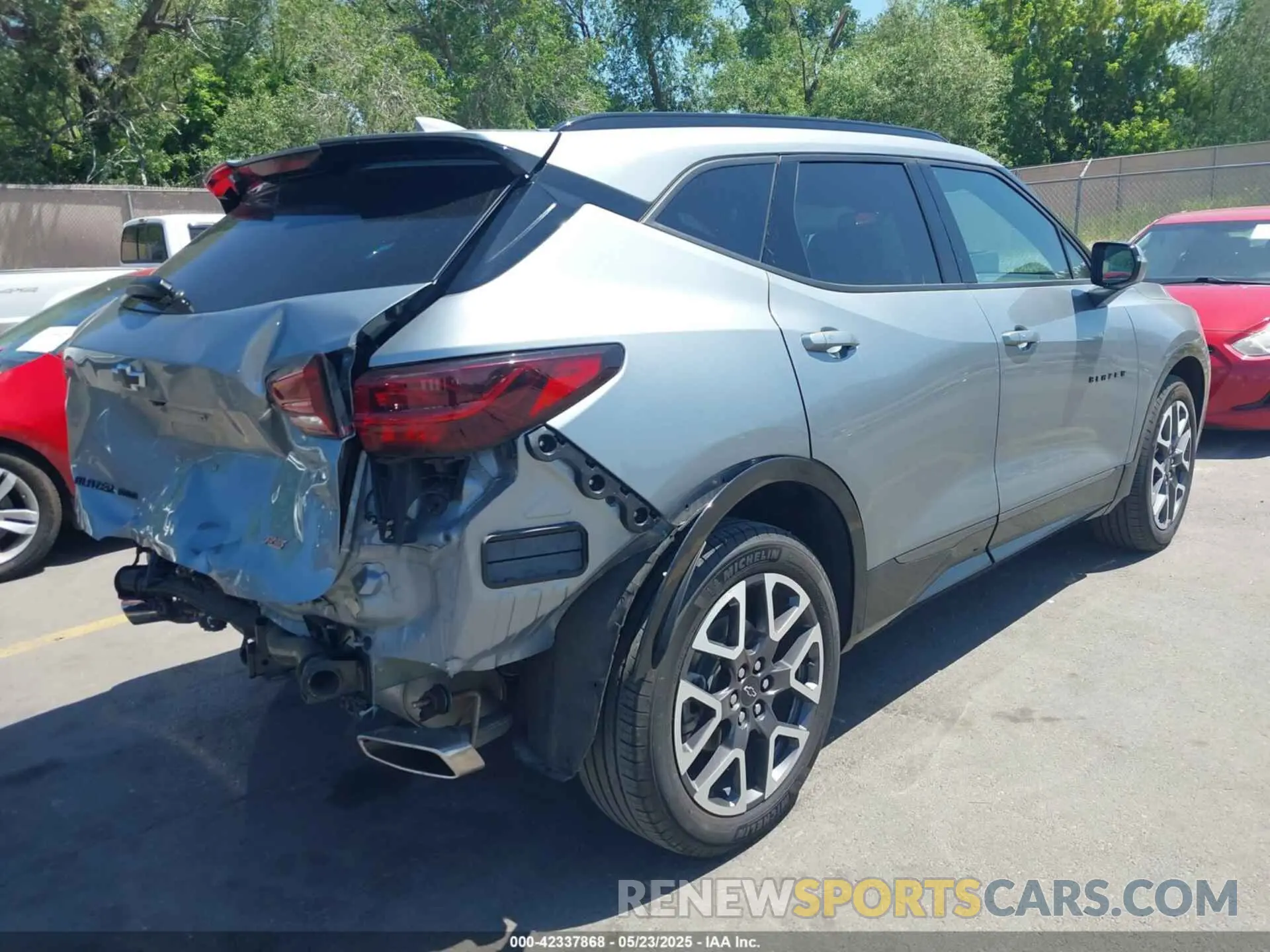 4 Photograph of a damaged car 3GNKBKRS0PS227668 CHEVROLET BLAZER 2023