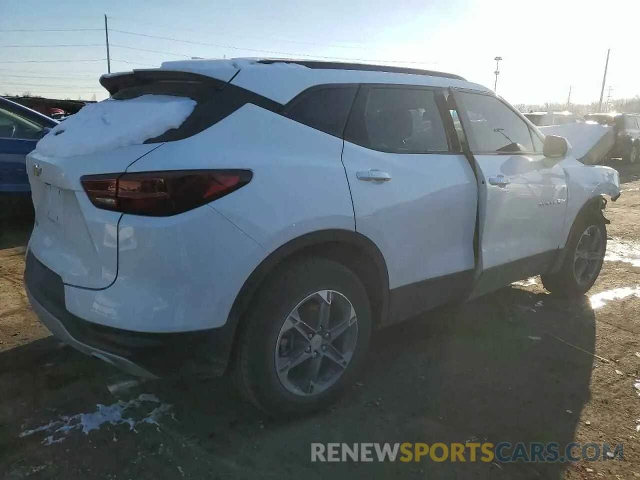 3 Photograph of a damaged car 3GNKBCR41RS190513 CHEVROLET BLAZER 2024