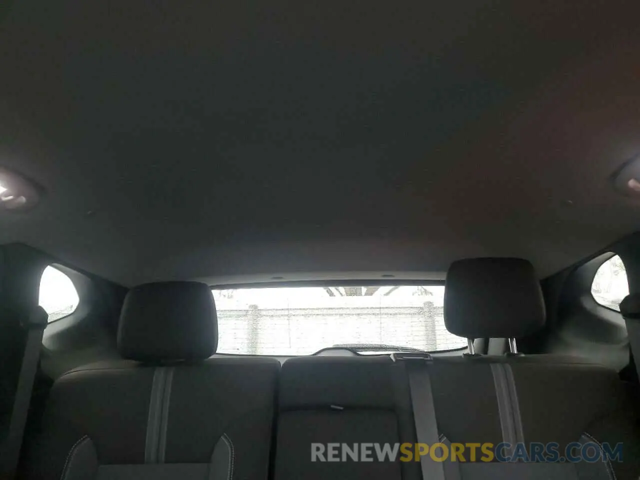 10 Photograph of a damaged car 3GNKBCR43RS137604 CHEVROLET BLAZER 2024