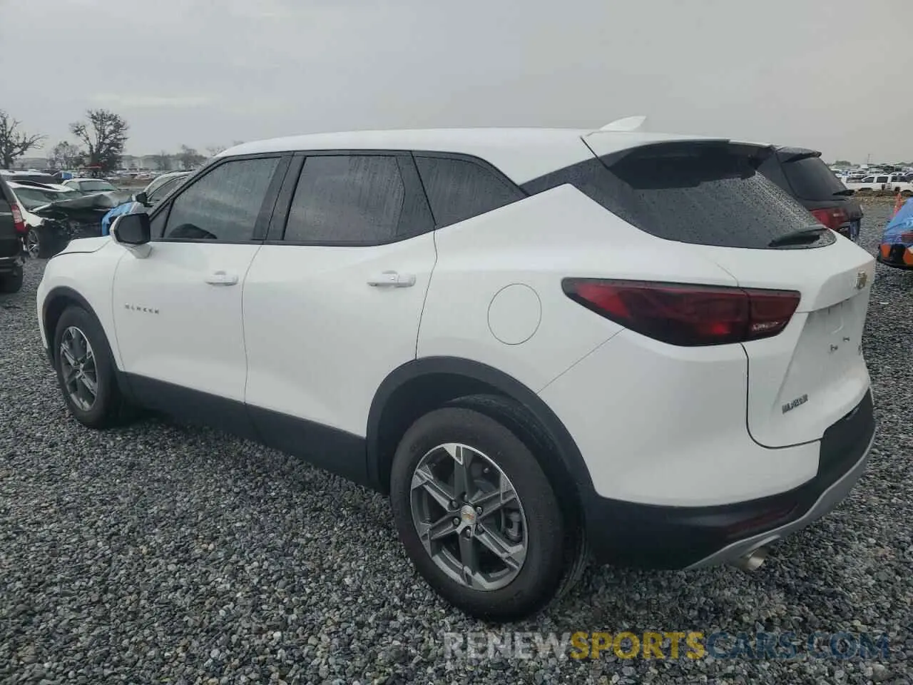 2 Photograph of a damaged car 3GNKBCR43RS137604 CHEVROLET BLAZER 2024