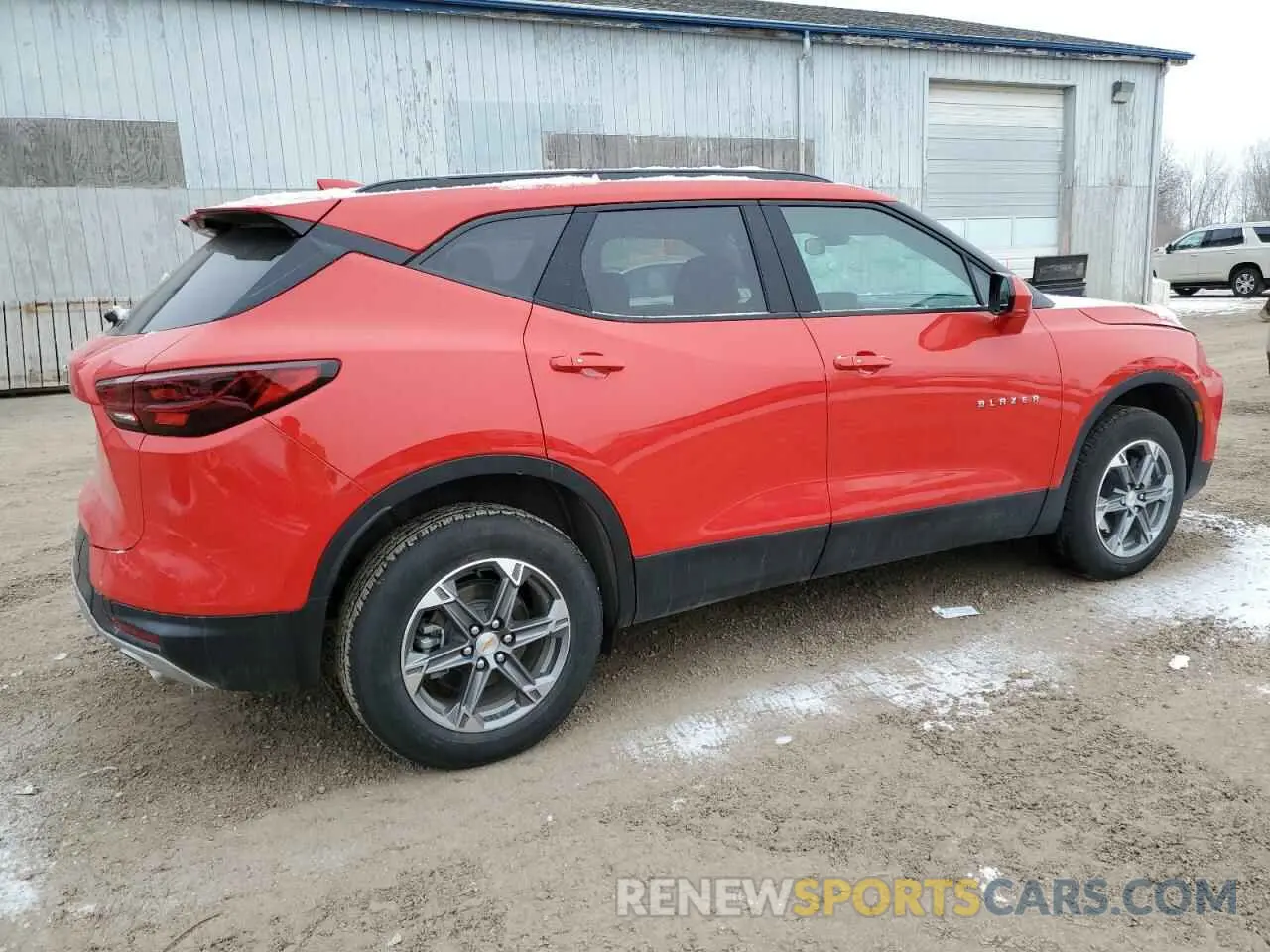 3 Photograph of a damaged car 3GNKBCR44RS153424 CHEVROLET BLAZER 2024