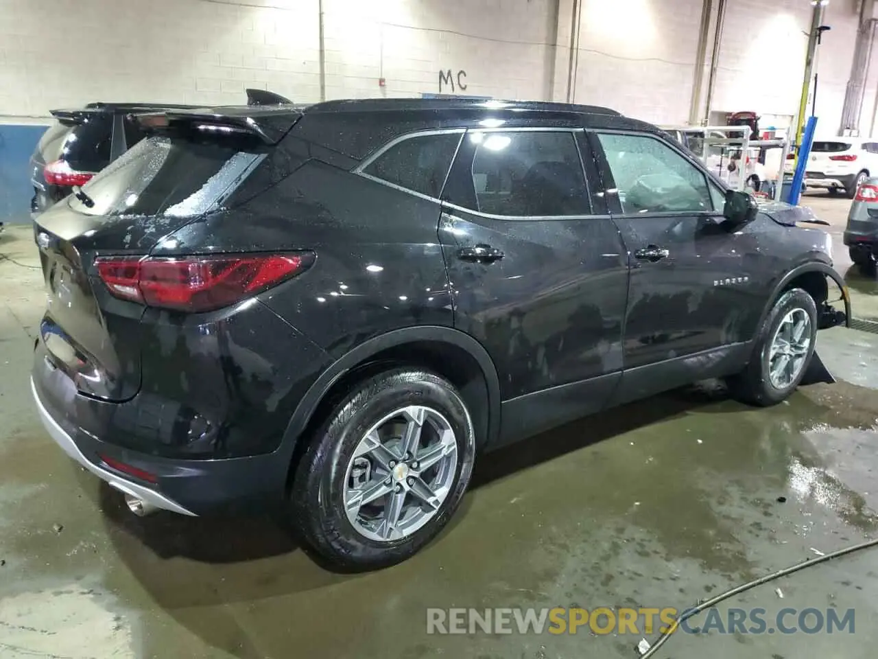 3 Photograph of a damaged car 3GNKBCR44RS192921 CHEVROLET BLAZER 2024