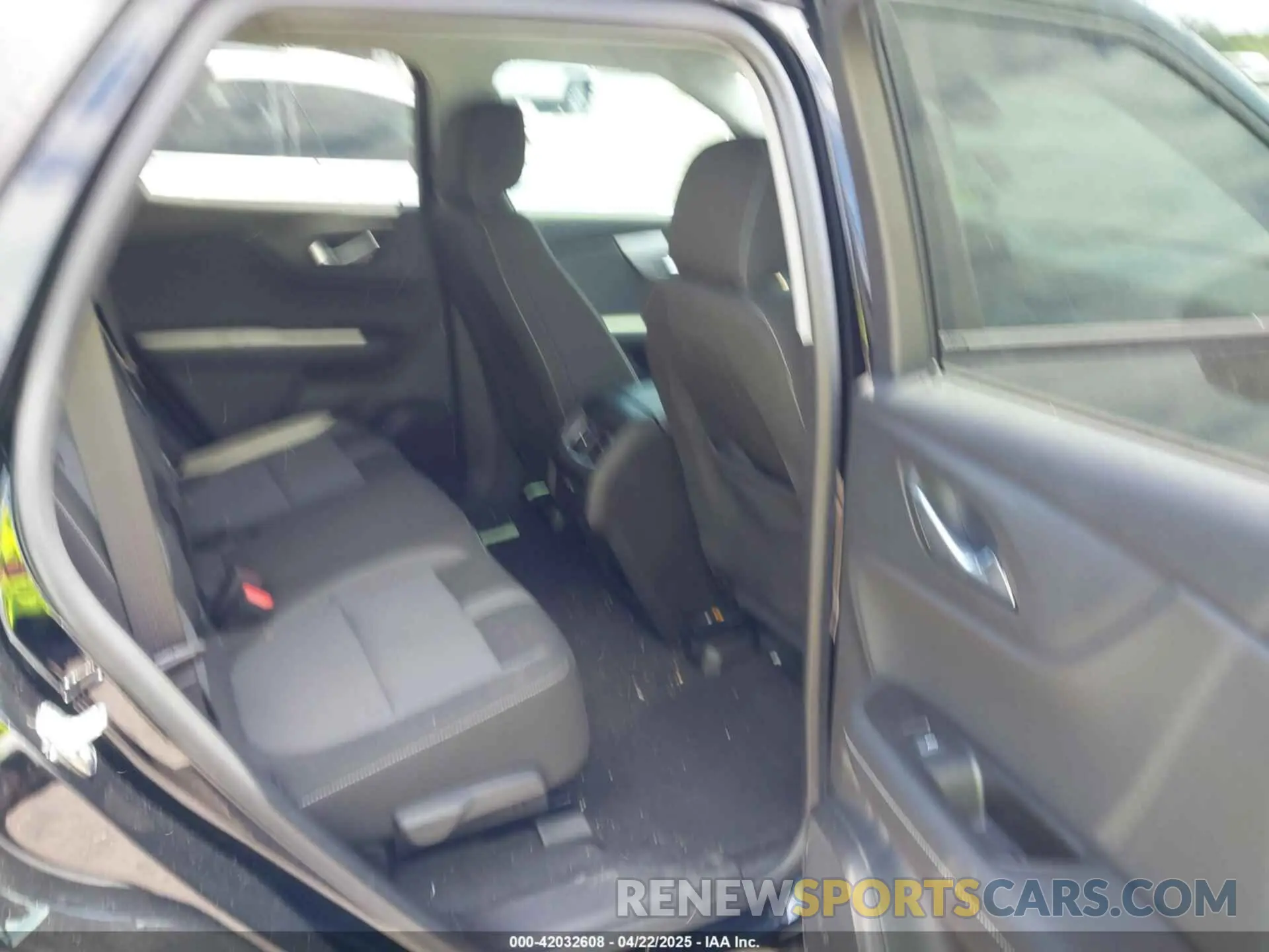 8 Photograph of a damaged car 3GNKBCR45RS269411 CHEVROLET BLAZER 2024