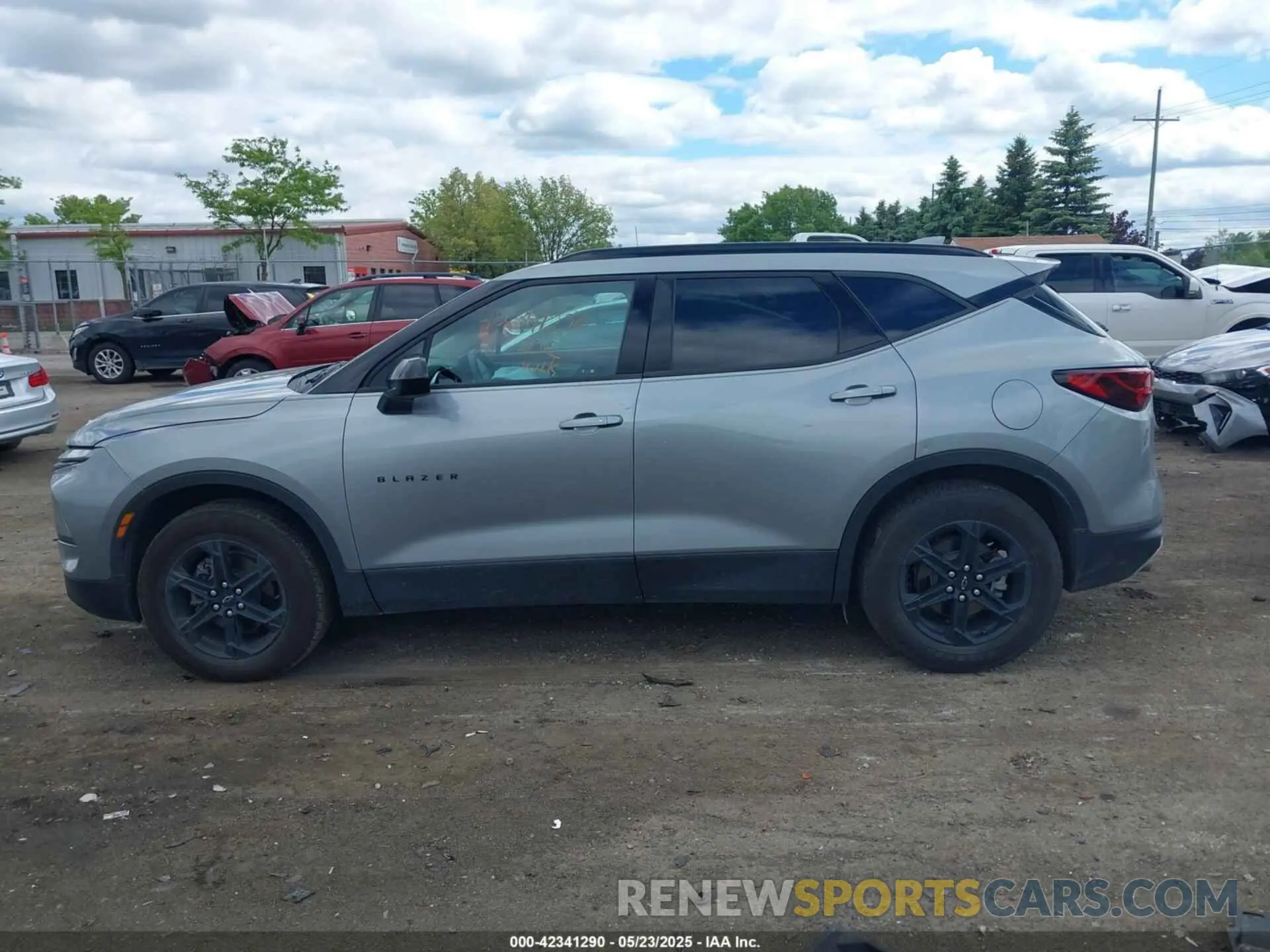 15 Photograph of a damaged car 3GNKBCR48RS203810 CHEVROLET BLAZER 2024