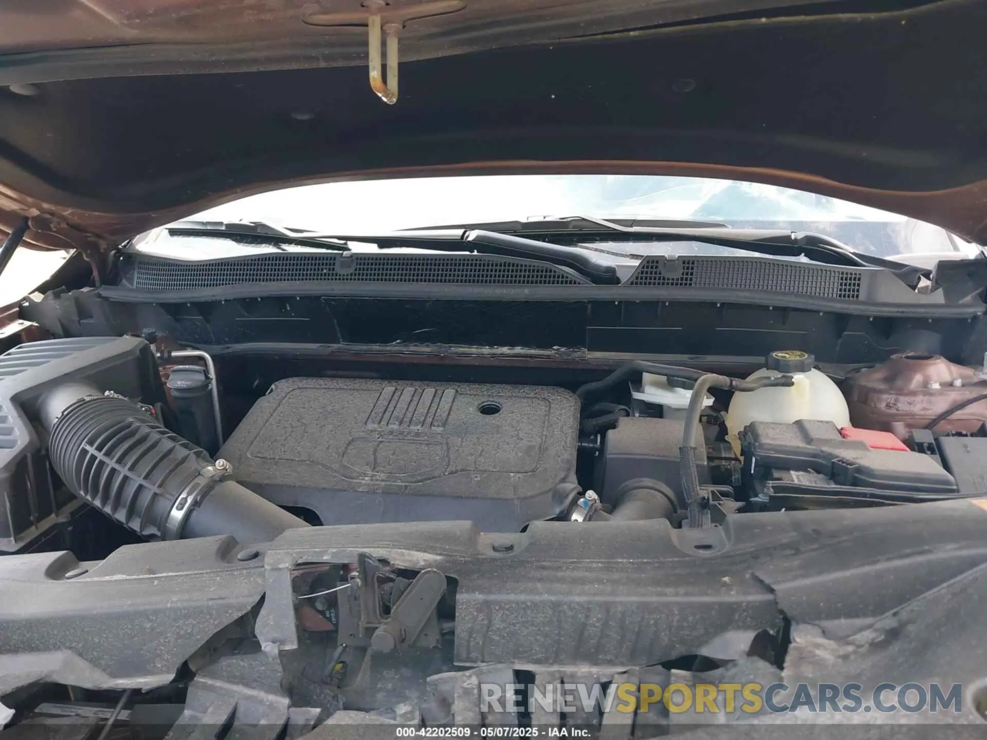 10 Photograph of a damaged car 3GNKBCR4XRS165349 CHEVROLET BLAZER 2024