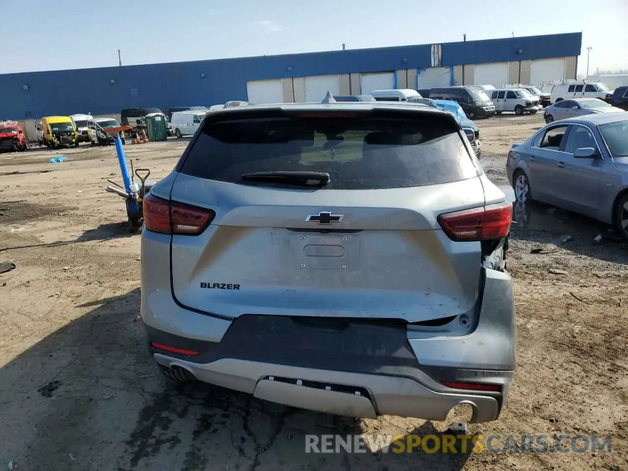 6 Photograph of a damaged car 3GNKBDRS4RS283692 CHEVROLET BLAZER 2024