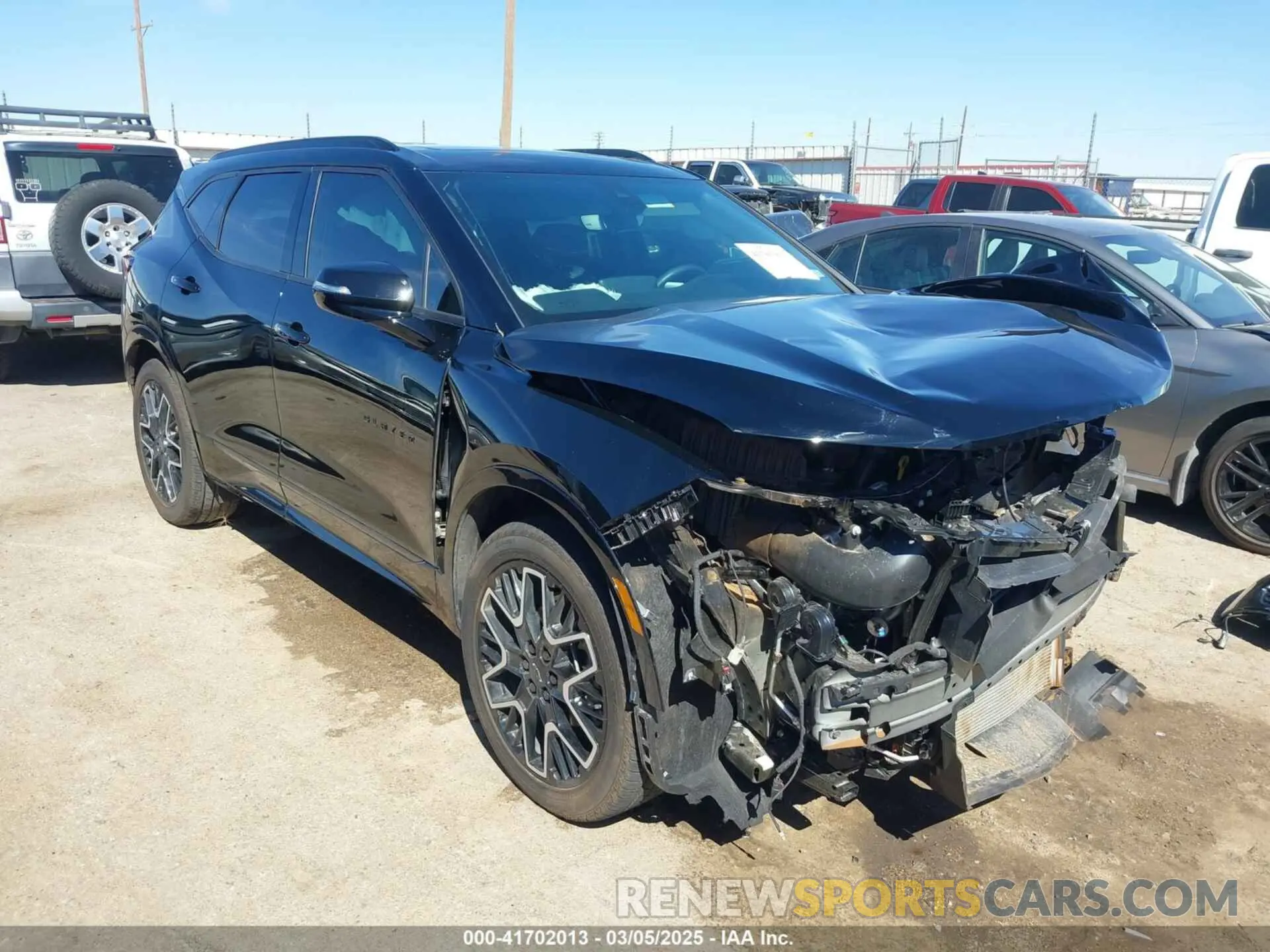 1 Photograph of a damaged car 3GNKBERS3RS271667 CHEVROLET BLAZER 2024