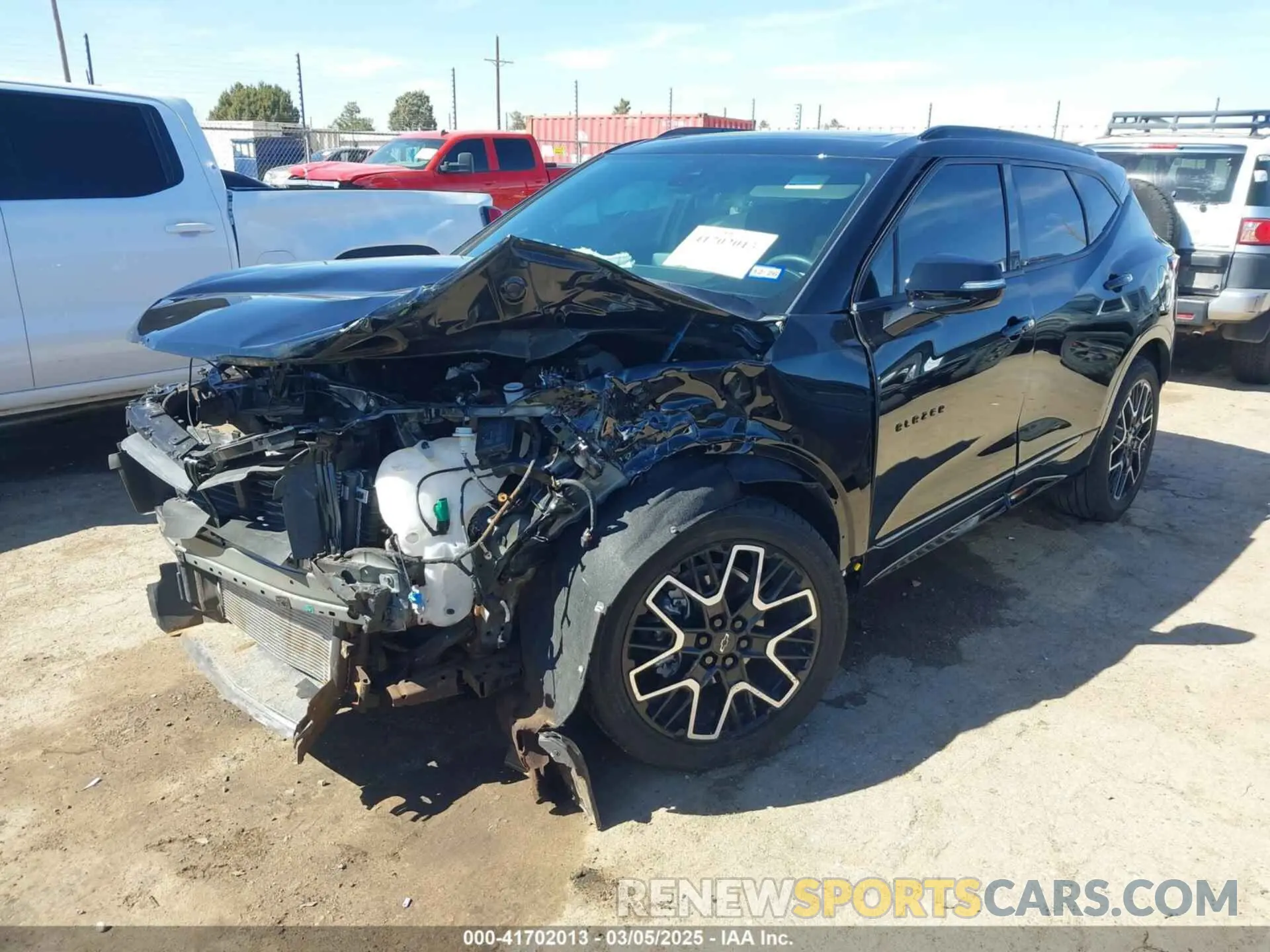 2 Photograph of a damaged car 3GNKBERS3RS271667 CHEVROLET BLAZER 2024