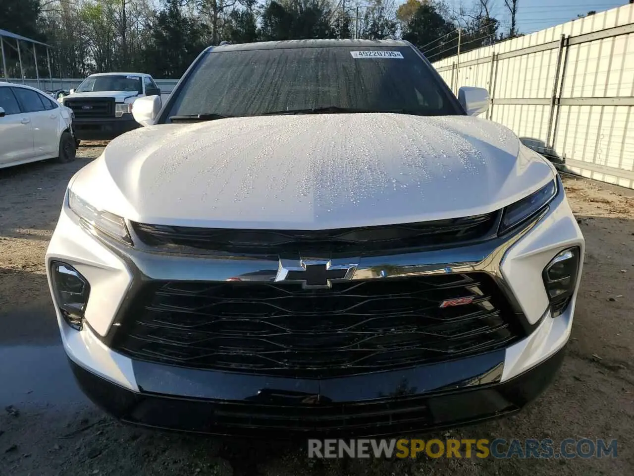 5 Photograph of a damaged car 3GNKBERS6RS271310 CHEVROLET BLAZER 2024