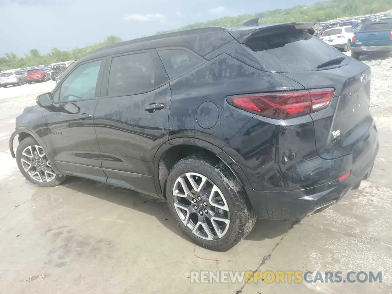 2 Photograph of a damaged car 3GNKBERS7RS210452 CHEVROLET BLAZER 2024