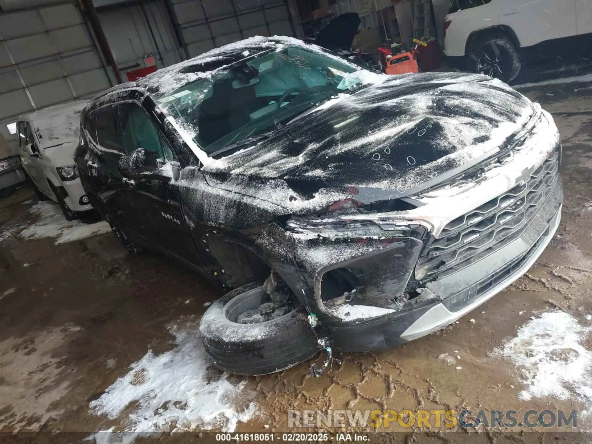1 Photograph of a damaged car 3GNKBHR40RS162845 CHEVROLET BLAZER 2024