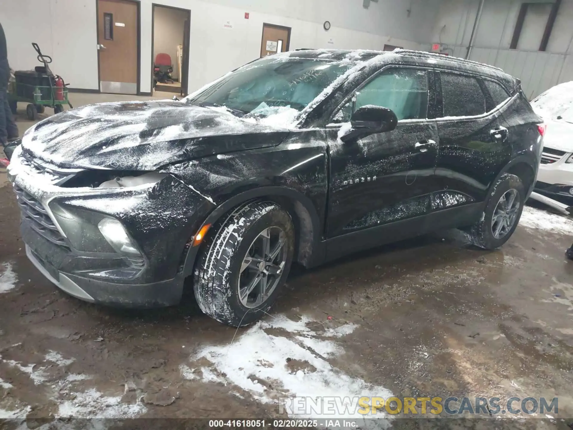 2 Photograph of a damaged car 3GNKBHR40RS162845 CHEVROLET BLAZER 2024