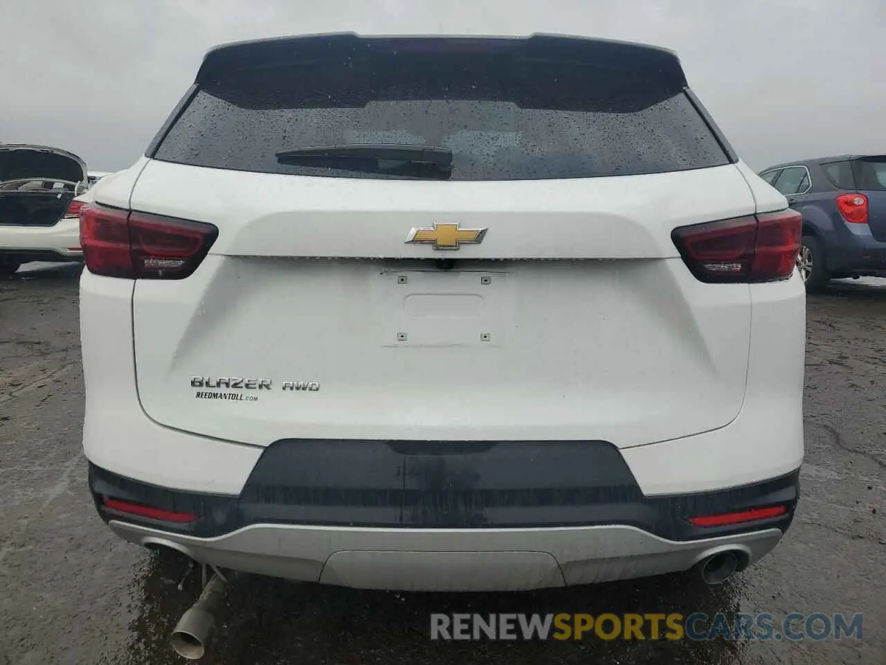 6 Photograph of a damaged car 3GNKBHR42RS164662 CHEVROLET BLAZER 2024