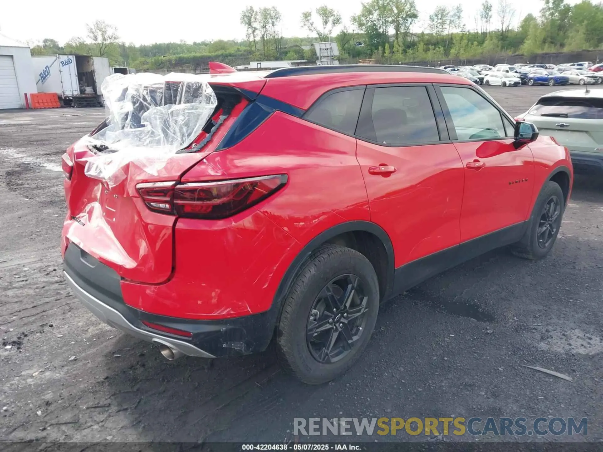 4 Photograph of a damaged car 3GNKBHR46RS163983 CHEVROLET BLAZER 2024