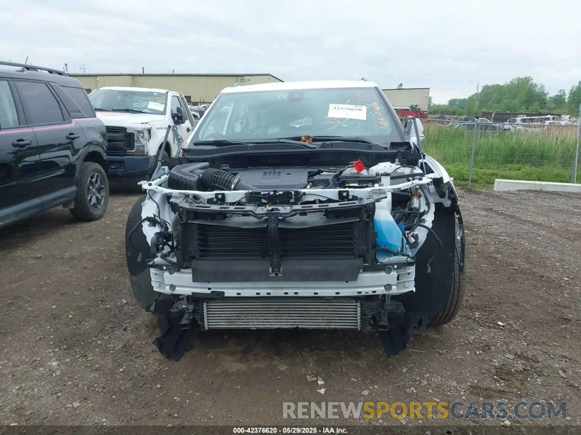 11 Photograph of a damaged car 3GNKBJR49RS175777 CHEVROLET BLAZER 2024