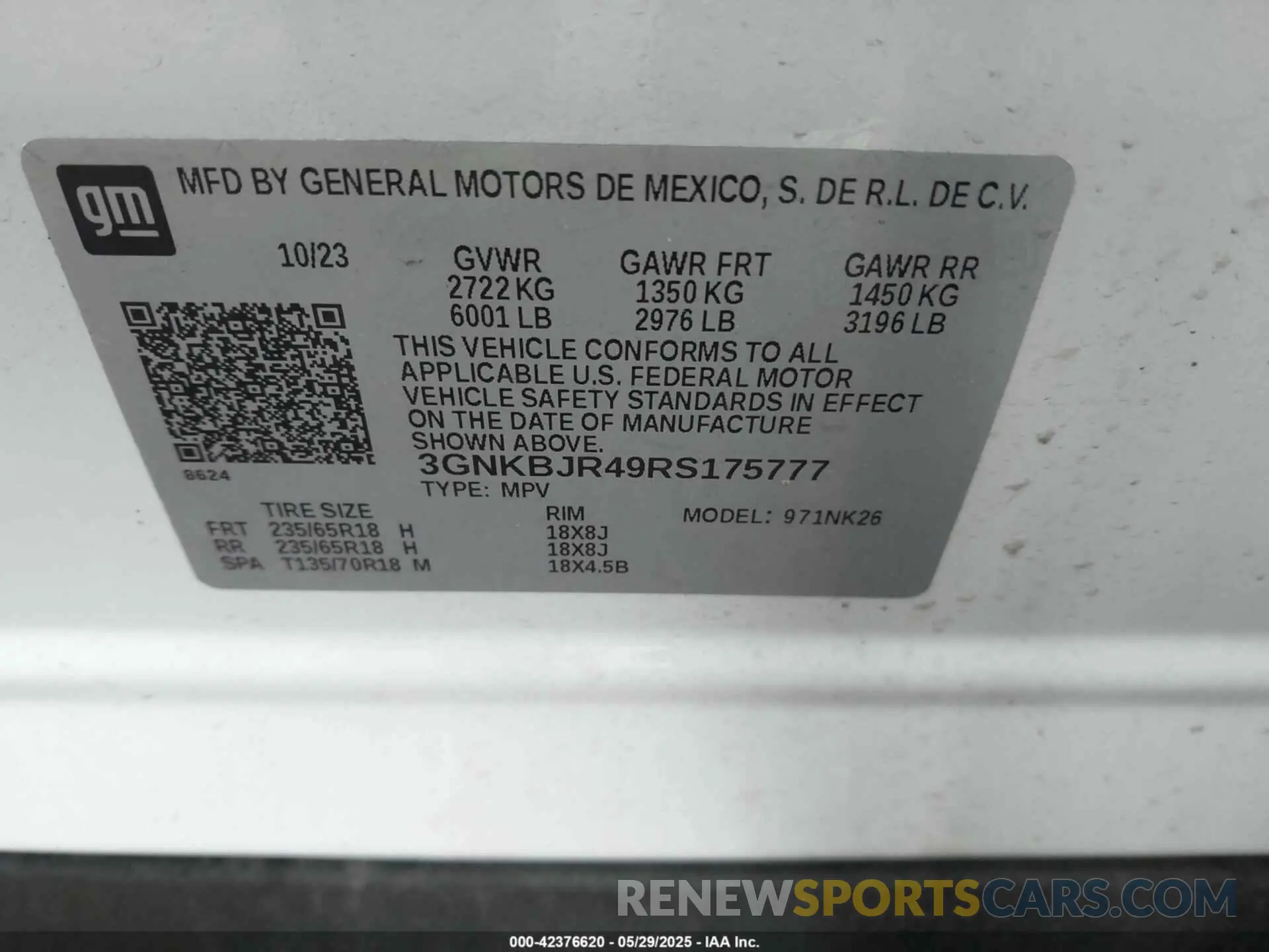 9 Photograph of a damaged car 3GNKBJR49RS175777 CHEVROLET BLAZER 2024