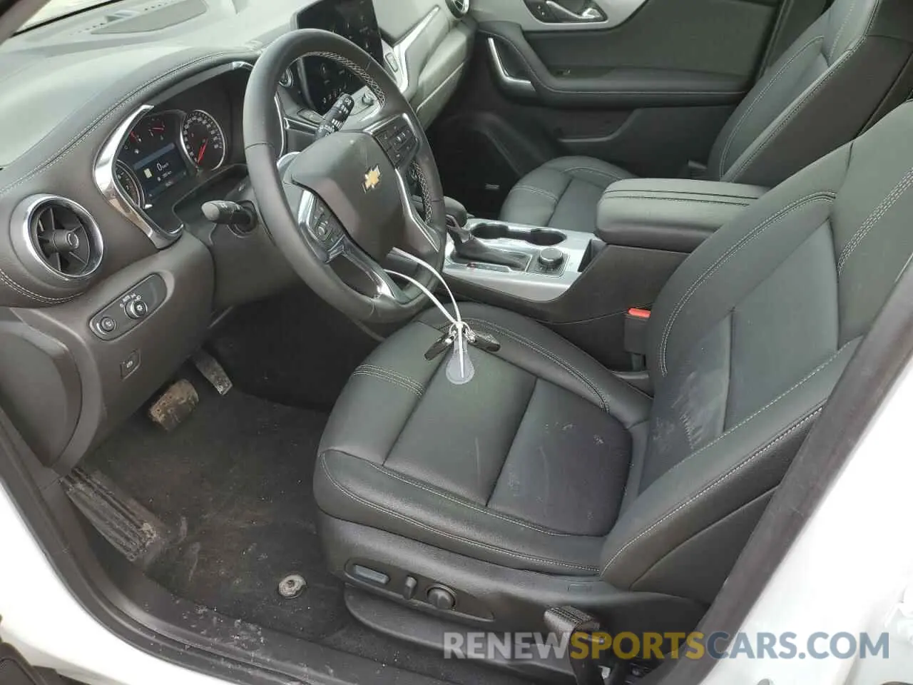 7 Photograph of a damaged car 3GNKBJRSXRS209546 CHEVROLET BLAZER 2024