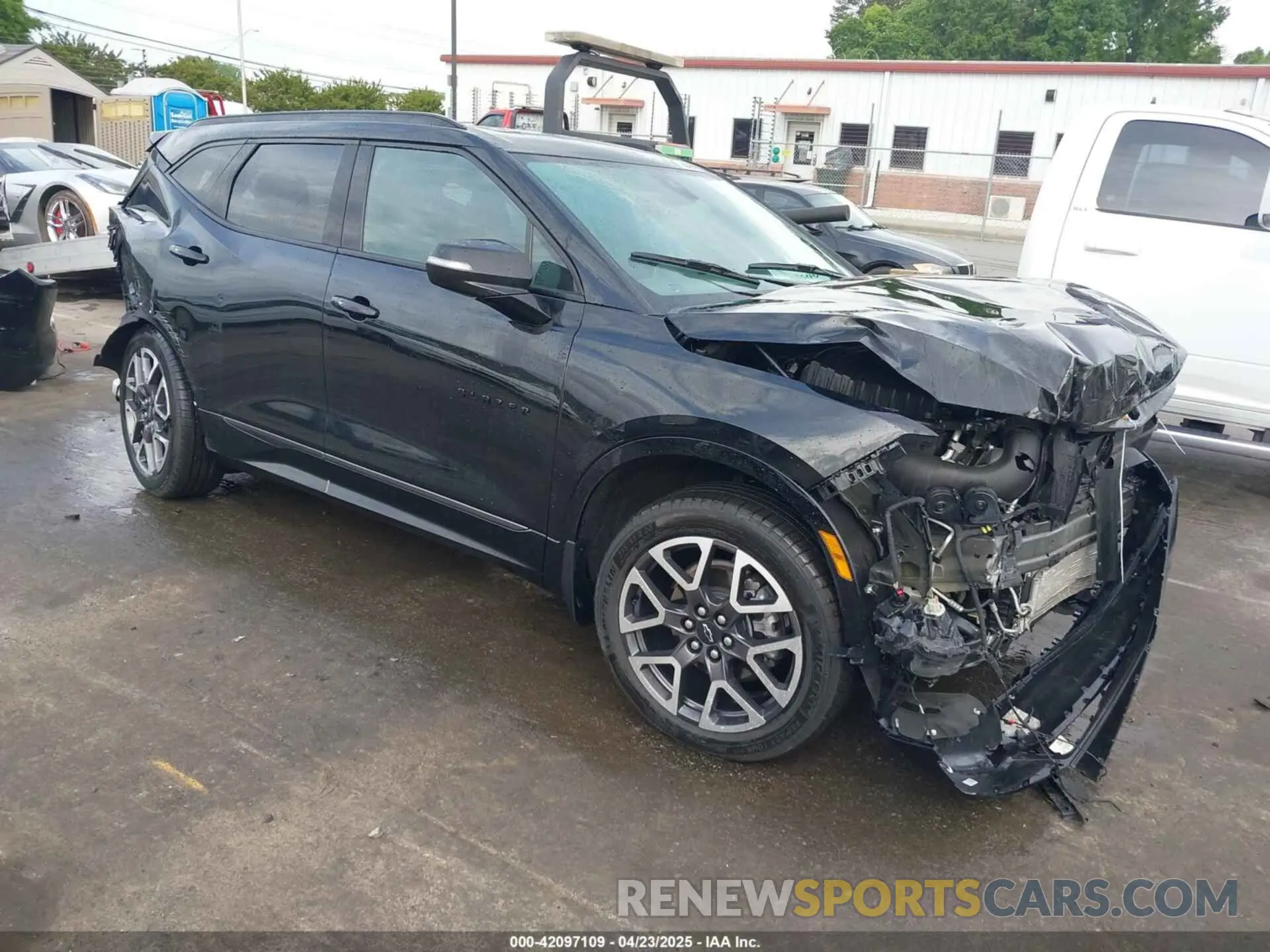 1 Photograph of a damaged car 3GNKBKRS1RS122026 CHEVROLET BLAZER 2024