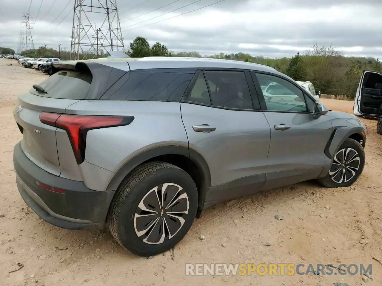 3 Photograph of a damaged car 3GNKDBRJ4RS216273 CHEVROLET BLAZER 2024