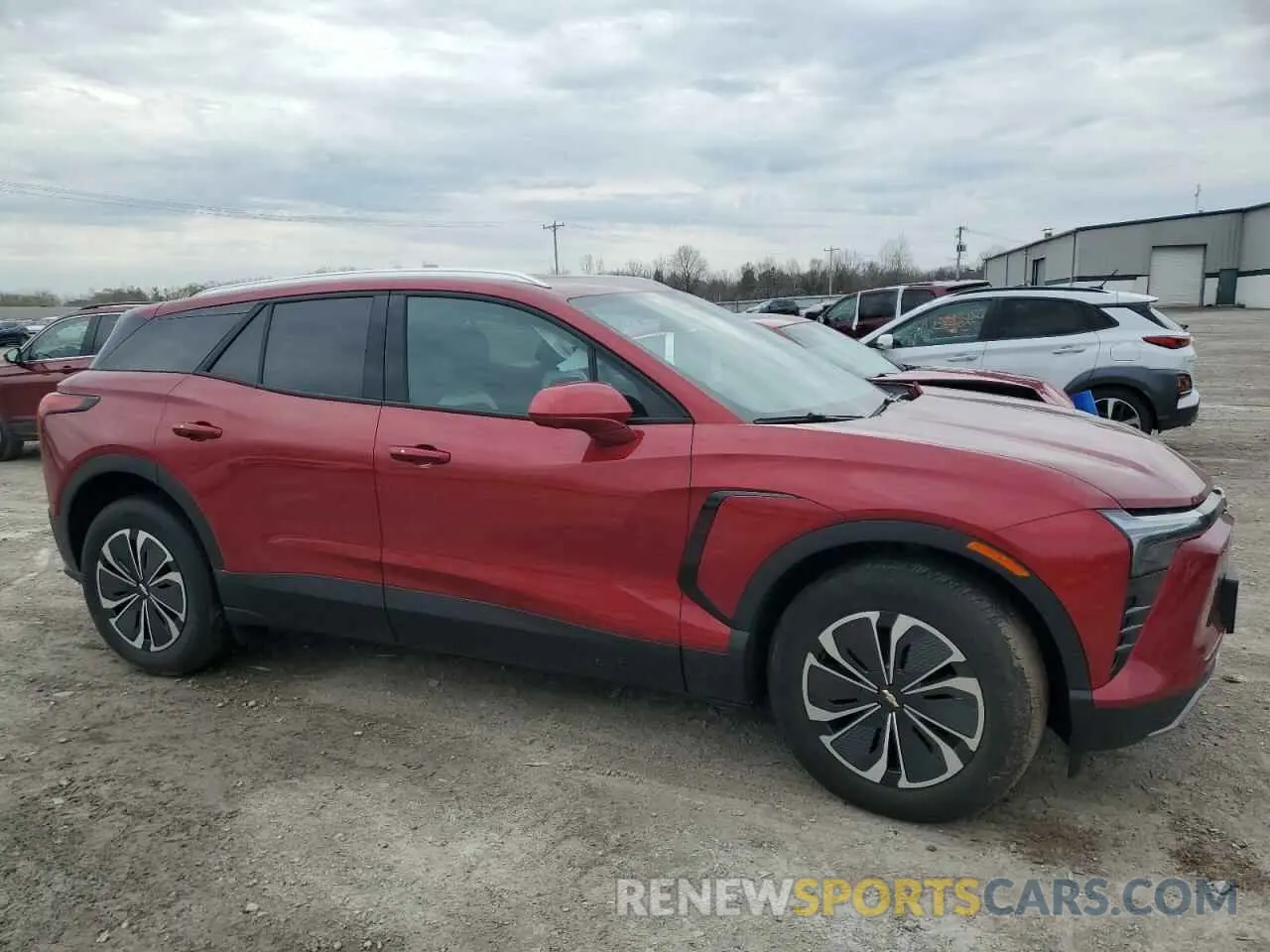 4 Photograph of a damaged car 3GNKDBRJ7RS214565 CHEVROLET BLAZER 2024