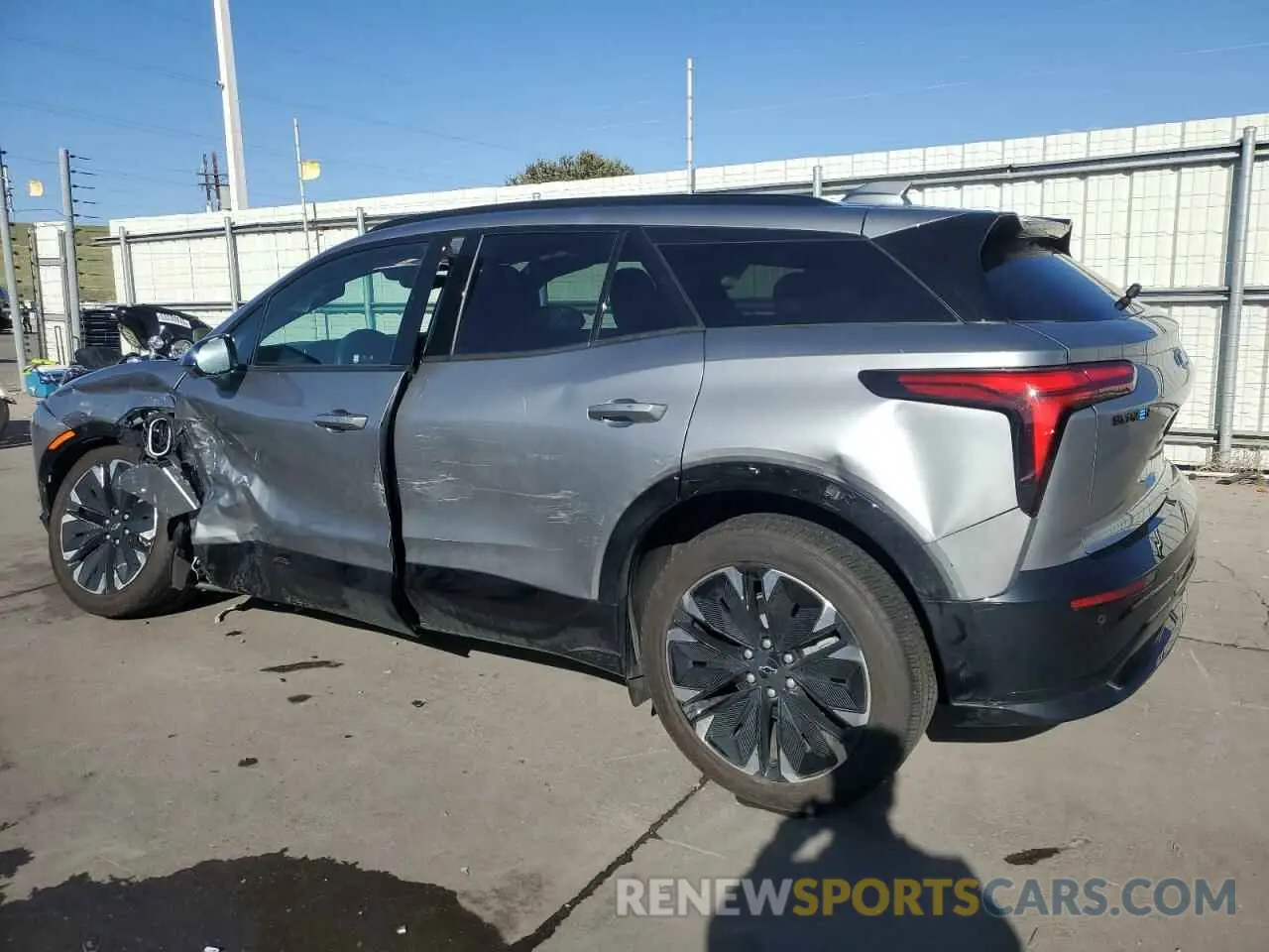 2 Photograph of a damaged car 3GNKDCRJ0RS118766 CHEVROLET BLAZER 2024