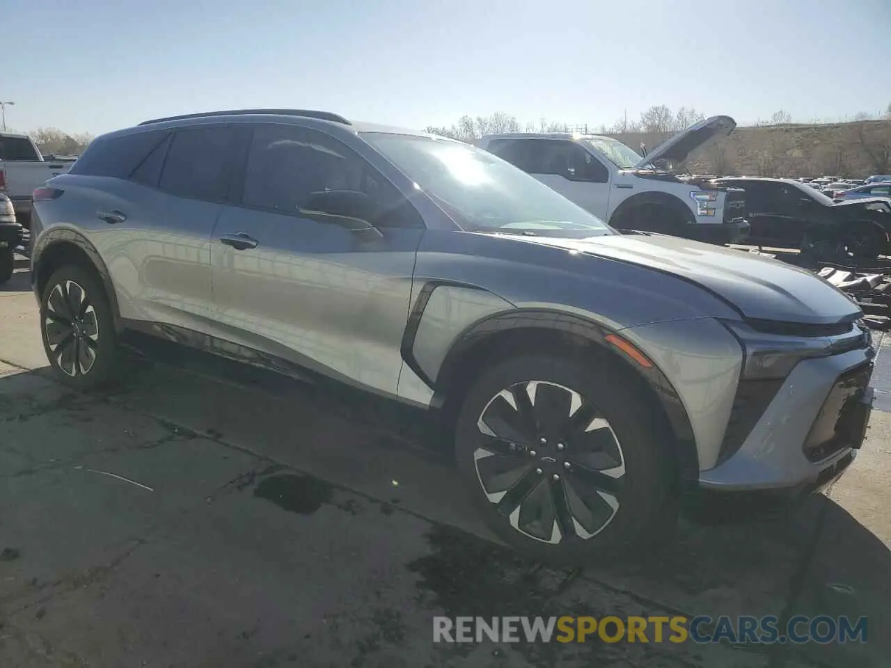 4 Photograph of a damaged car 3GNKDCRJ0RS118766 CHEVROLET BLAZER 2024