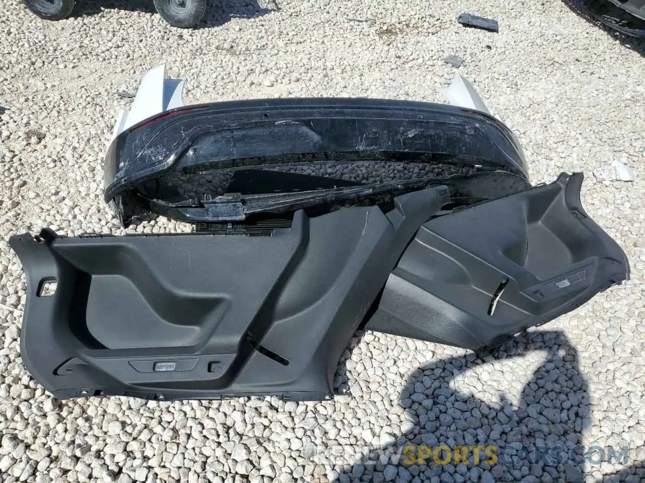 13 Photograph of a damaged car 3GNKDCRJ3RS255118 CHEVROLET BLAZER 2024