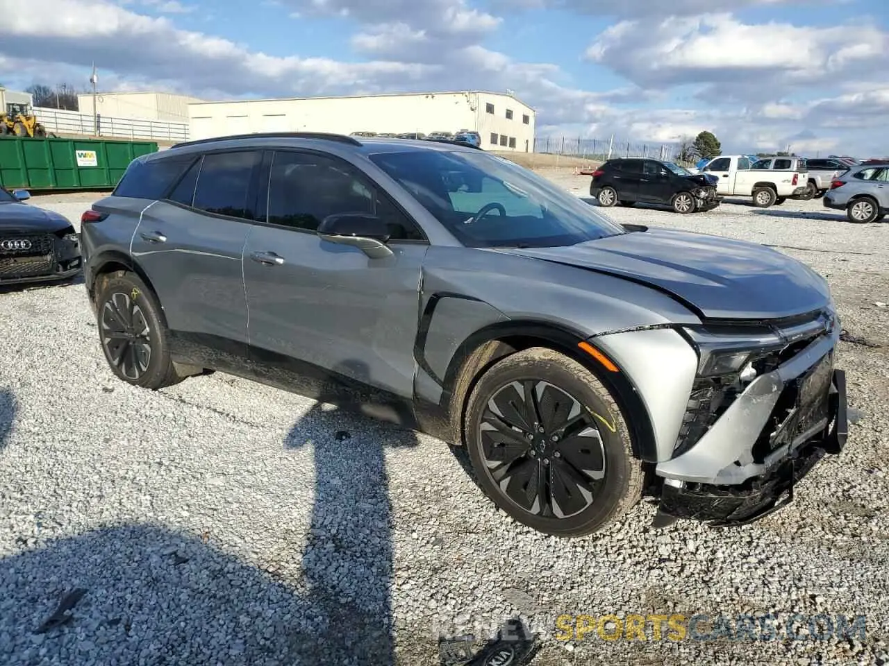 4 Photograph of a damaged car 3GNKDCRJ7RS169214 CHEVROLET BLAZER 2024