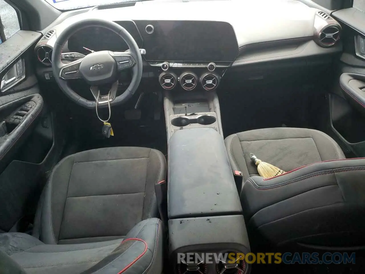8 Photograph of a damaged car 3GNKDHRK9RS242458 CHEVROLET BLAZER 2024