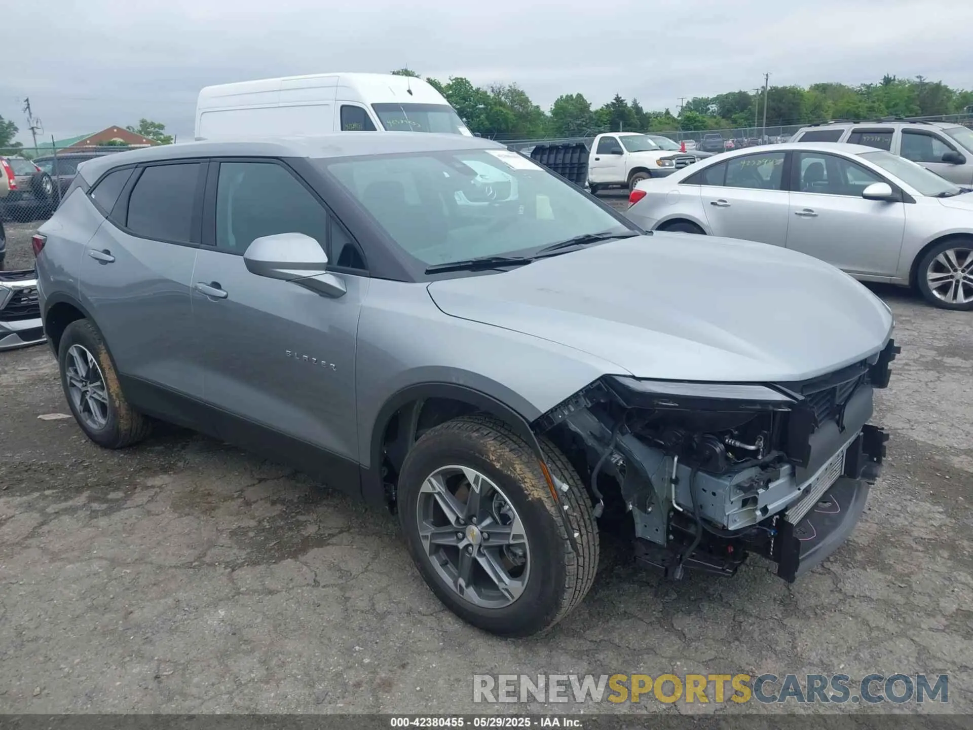 1 Photograph of a damaged car 3GNKBCR47SS191462 CHEVROLET BLAZER 2025