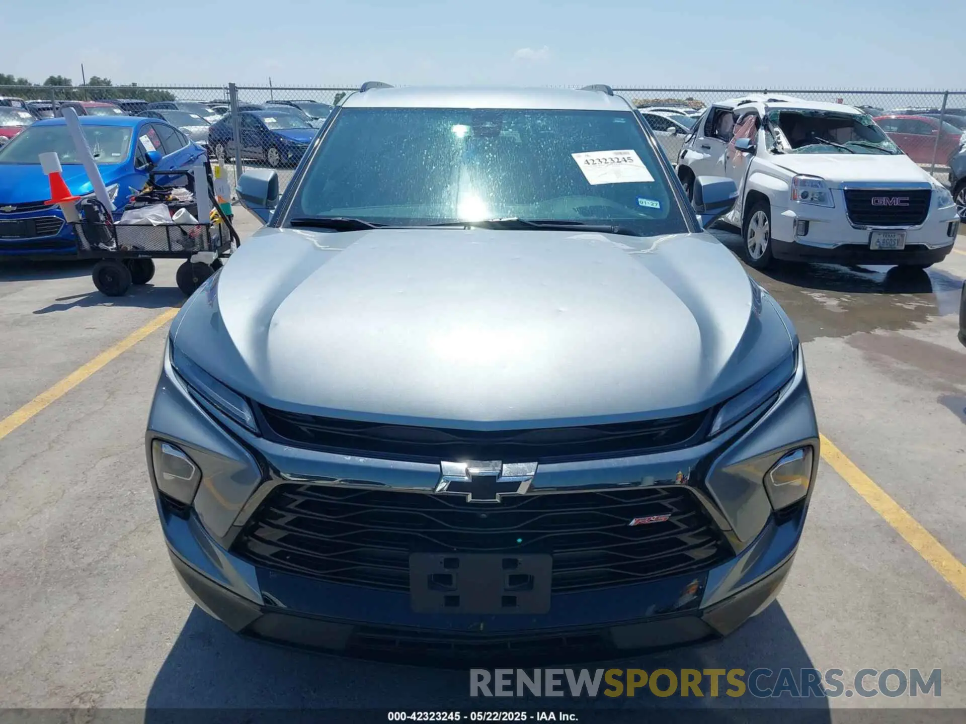 12 Photograph of a damaged car 3GNKBERS0SS137074 CHEVROLET BLAZER 2025