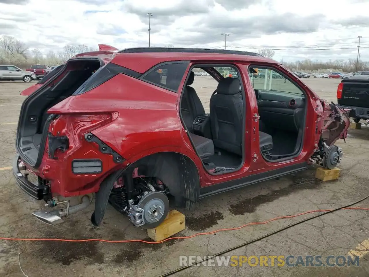 3 Photograph of a damaged car 3GNKBERS6SS148791 CHEVROLET BLAZER 2025