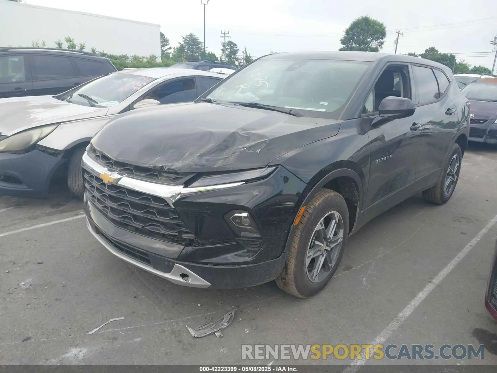 2 Photograph of a damaged car 3GNKBHR43SS184196 CHEVROLET BLAZER 2025