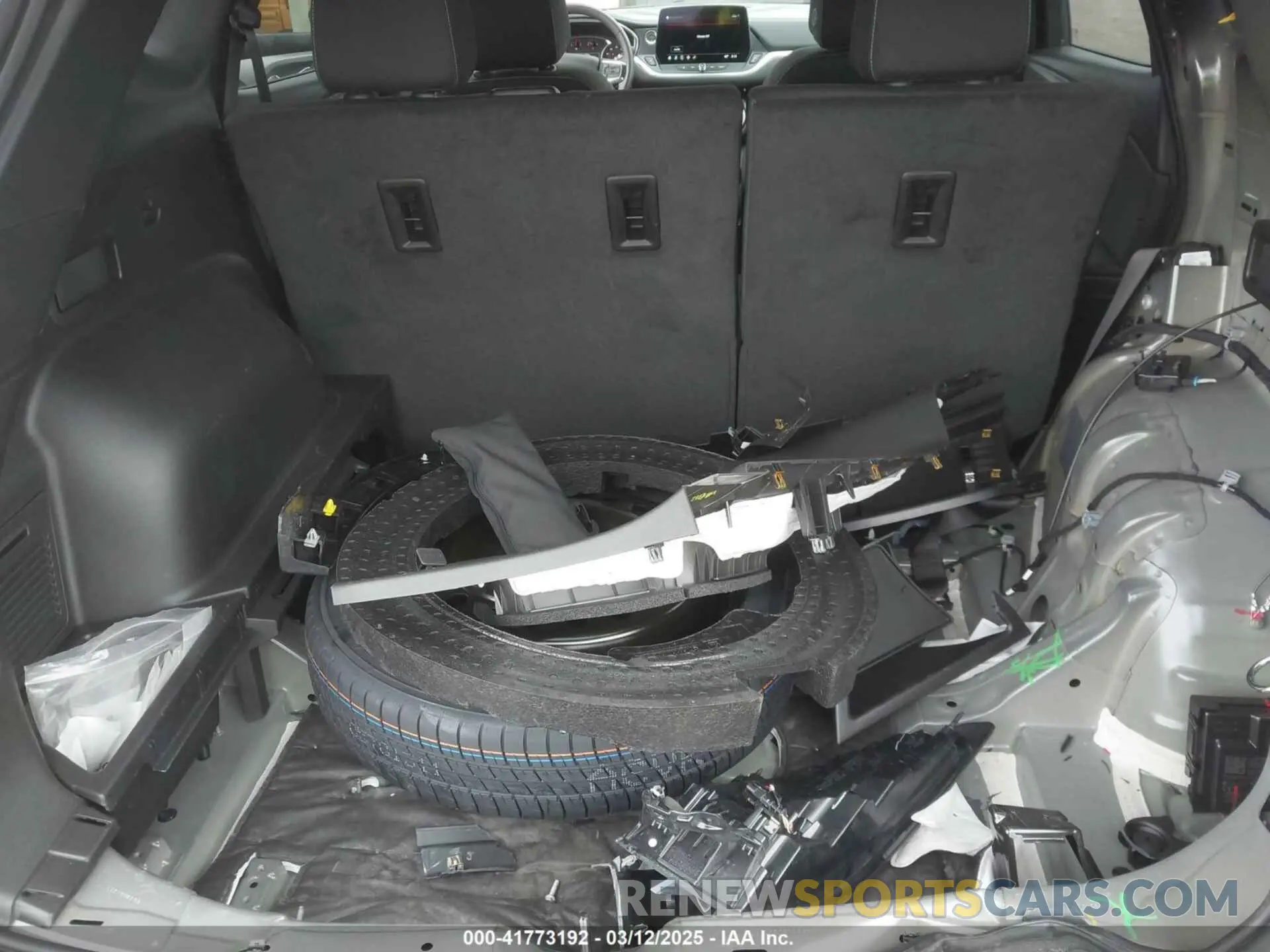 18 Photograph of a damaged car 3GNKBHR44SS162000 CHEVROLET BLAZER 2025