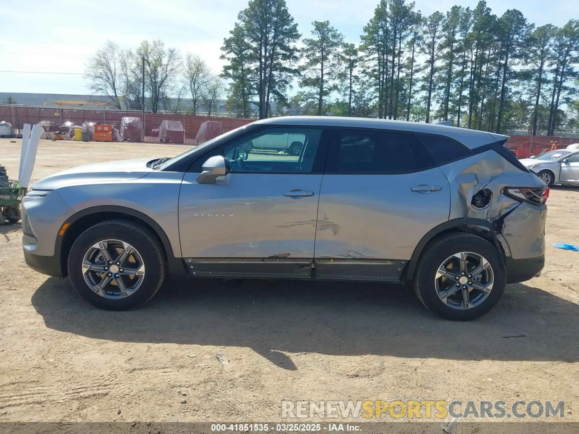 6 Photograph of a damaged car 3GNKBHR48SS144860 CHEVROLET BLAZER 2025