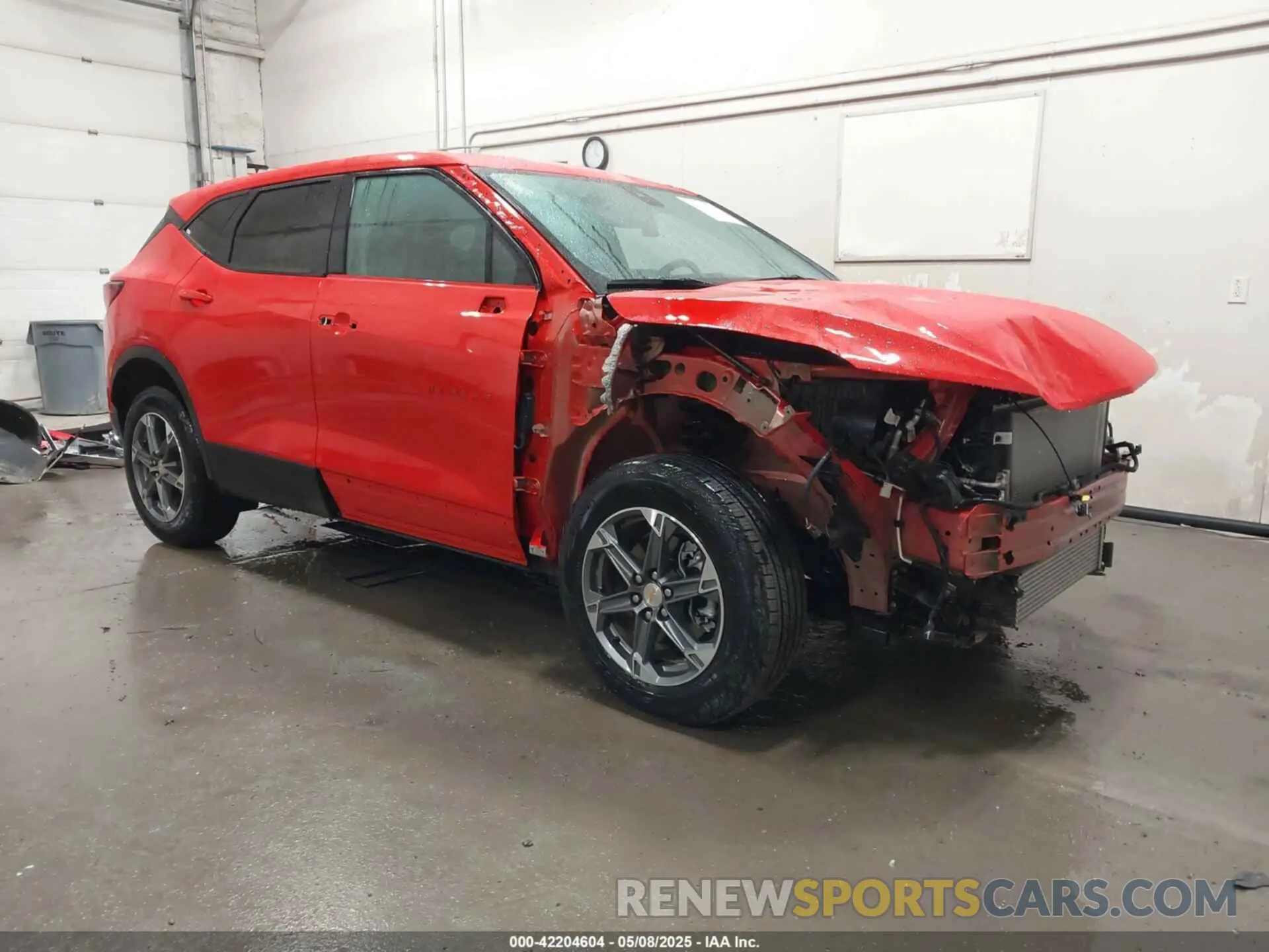 1 Photograph of a damaged car 3GNKBHR48SS193959 CHEVROLET BLAZER 2025